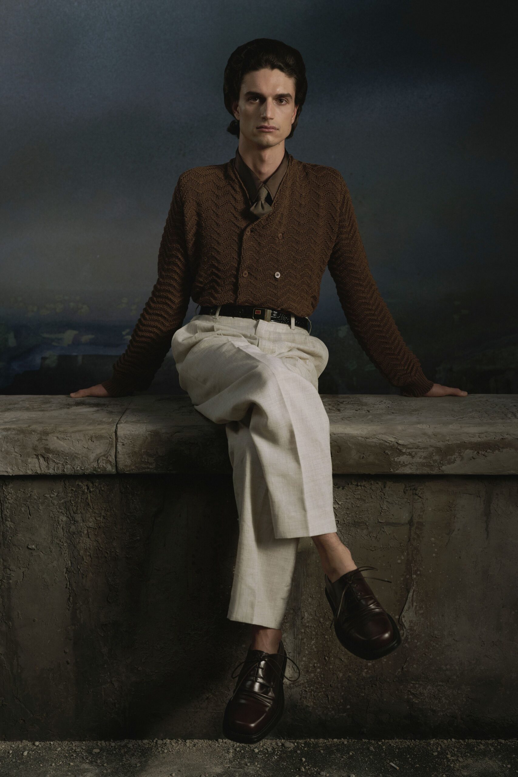 brown cotton long-sleeve collared fitted textured cardigan