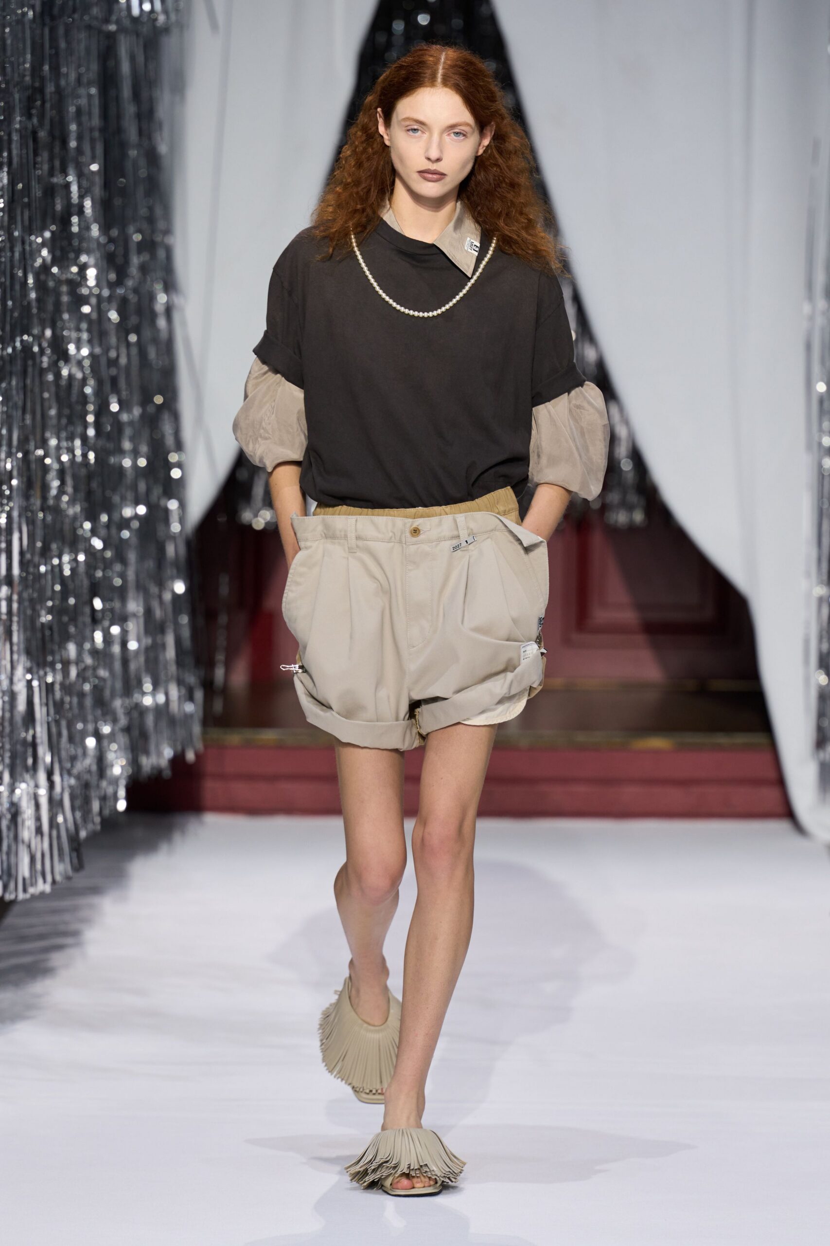 black cotton short-sleeve collared relaxed pleated top