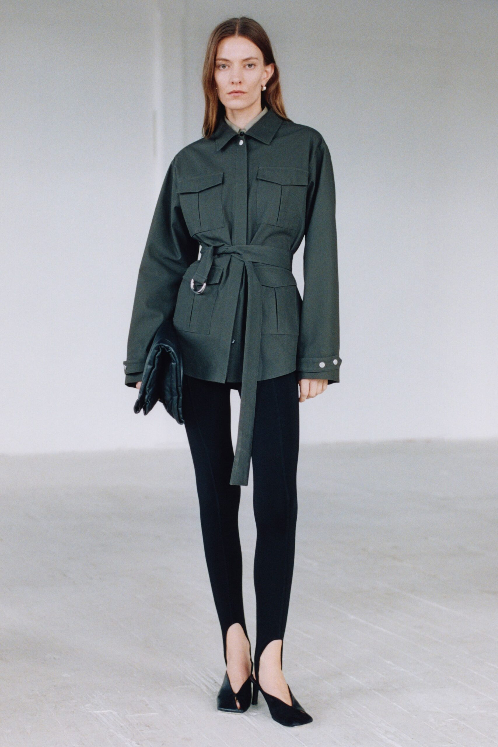 green cotton long-sleeve collared relaxed belted pockets jacket