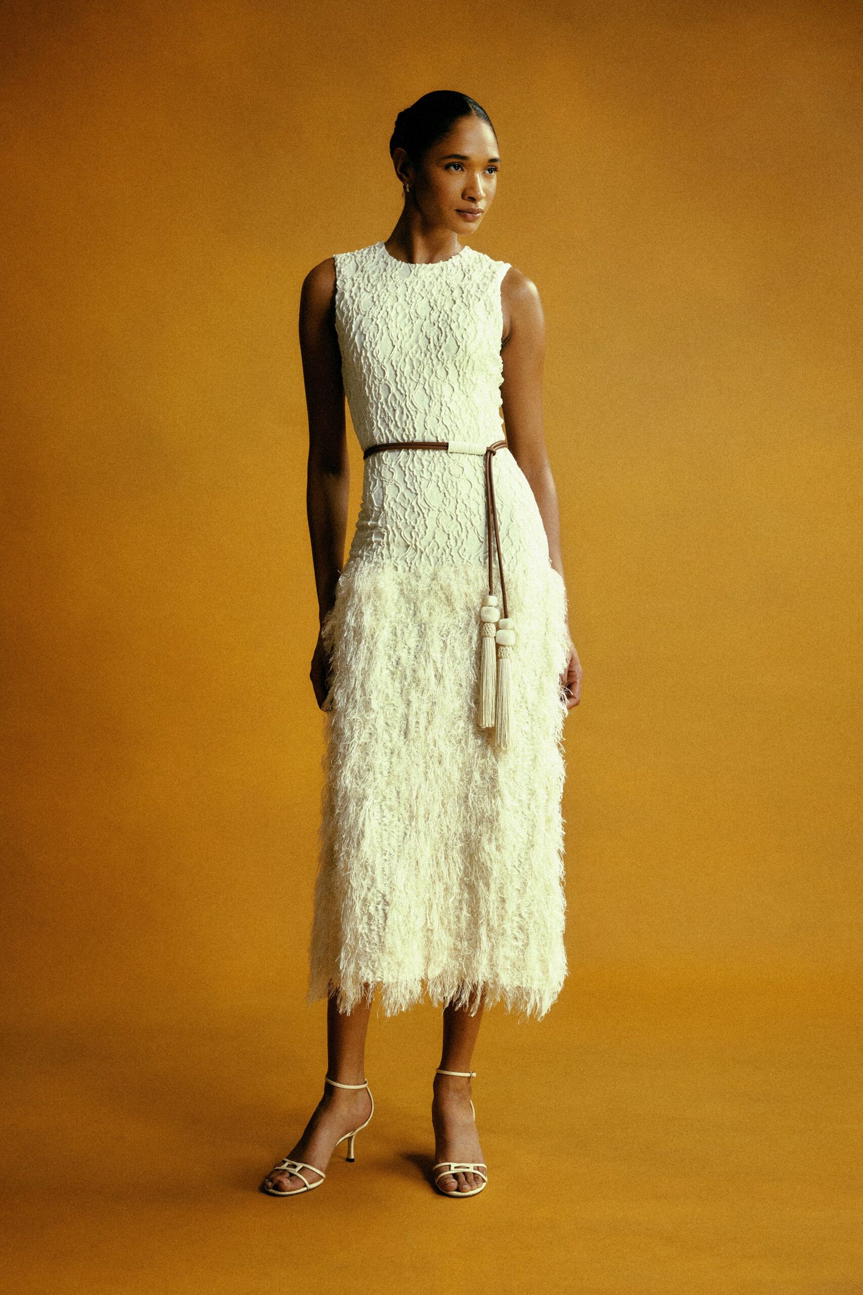 Markarian Resort 2027 Look 8