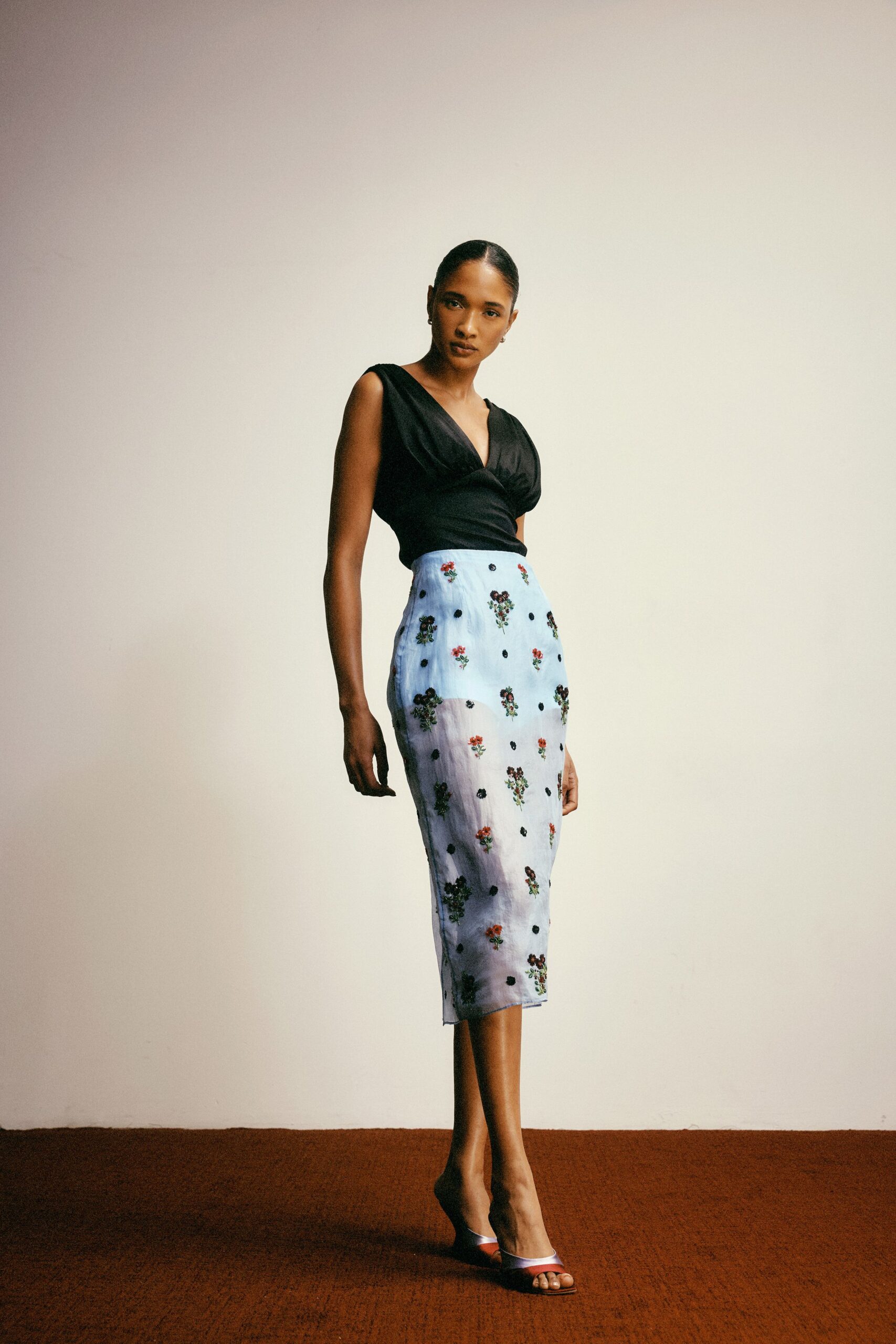 blue silk fitted embroidered pencil midi skirt