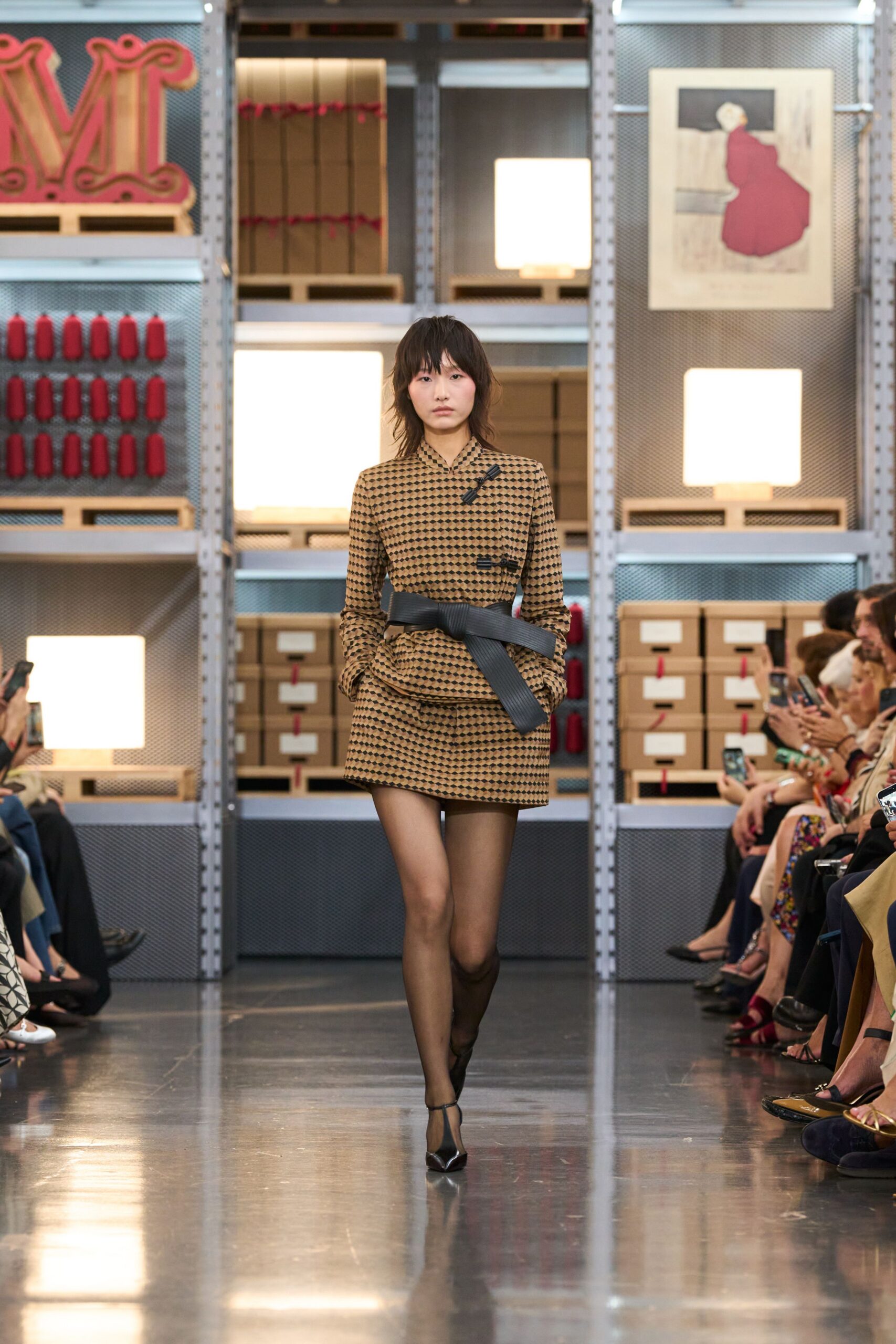 Max Mara Resort 2027 Look 29