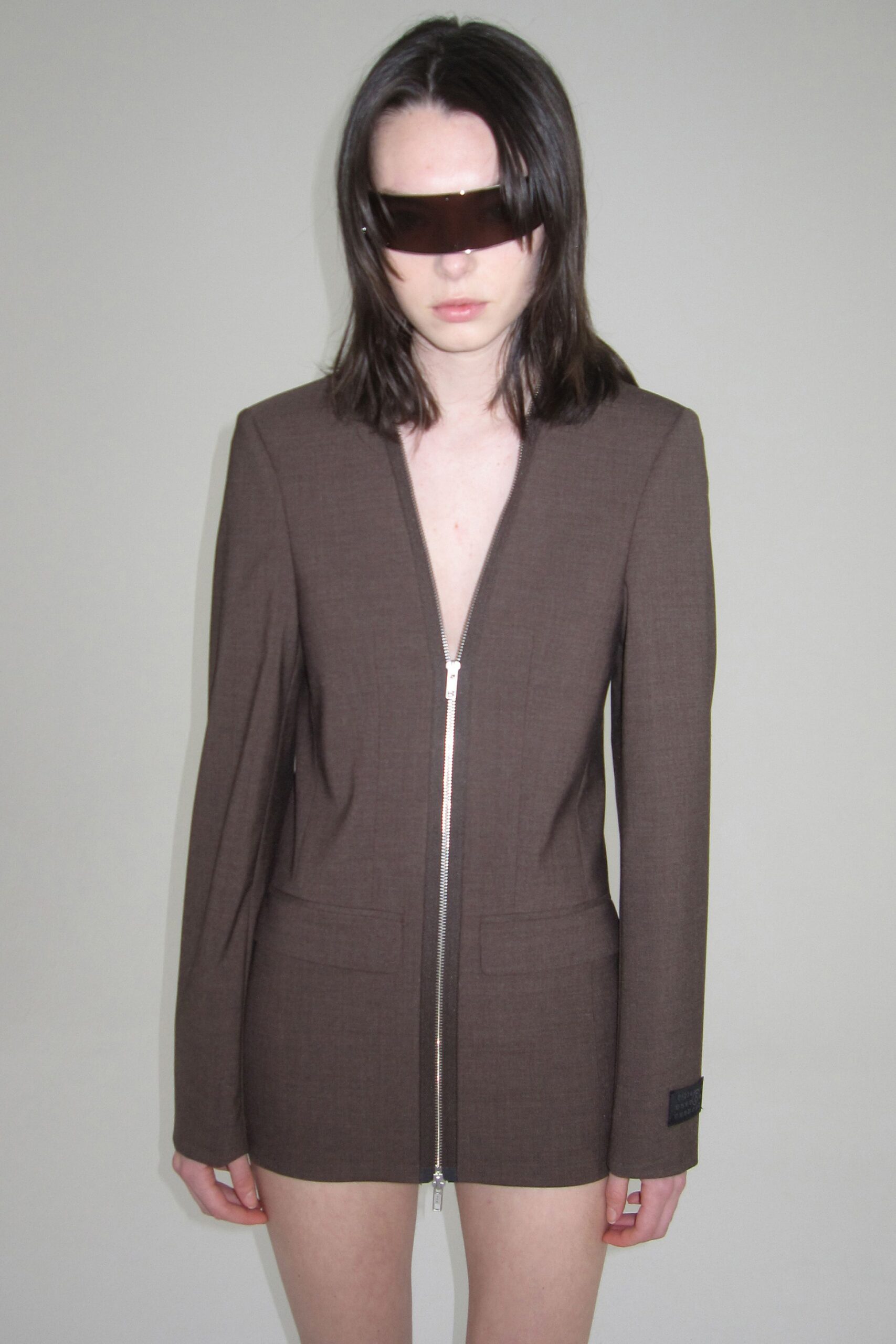 brown cotton long-sleeve v-neck fitted zippered blazer