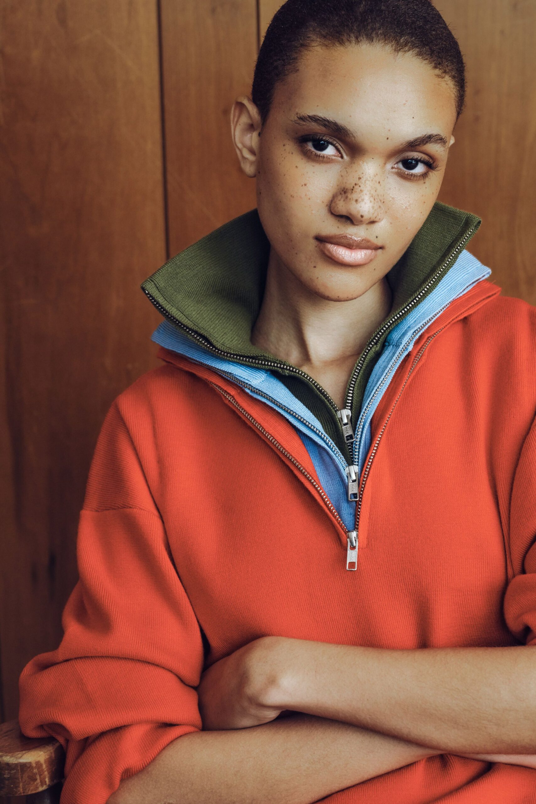 red cotton short-sleeve collared relaxed hoodie