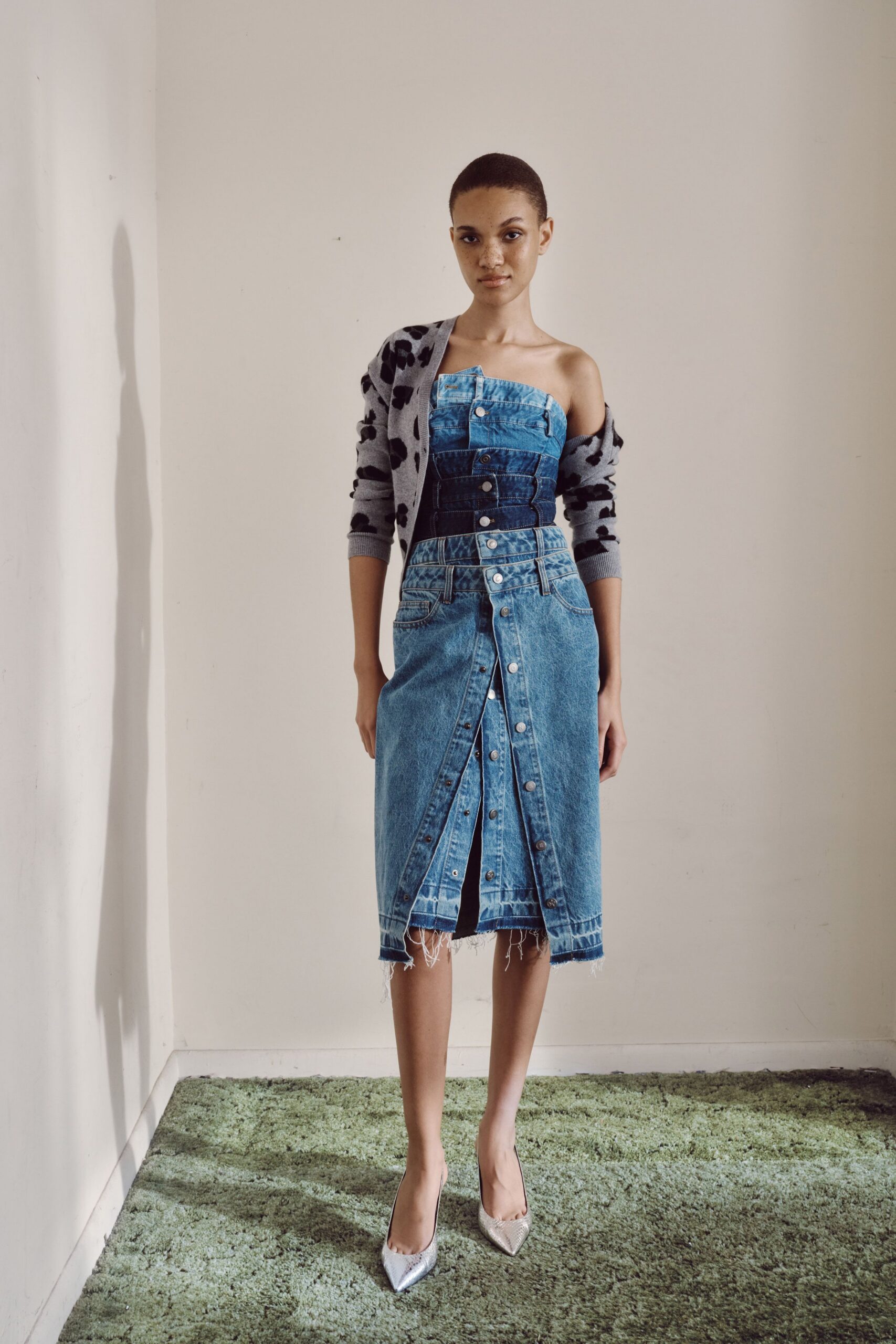 blue denim sleeveless off-shoulder fitted buttoned fringed dress