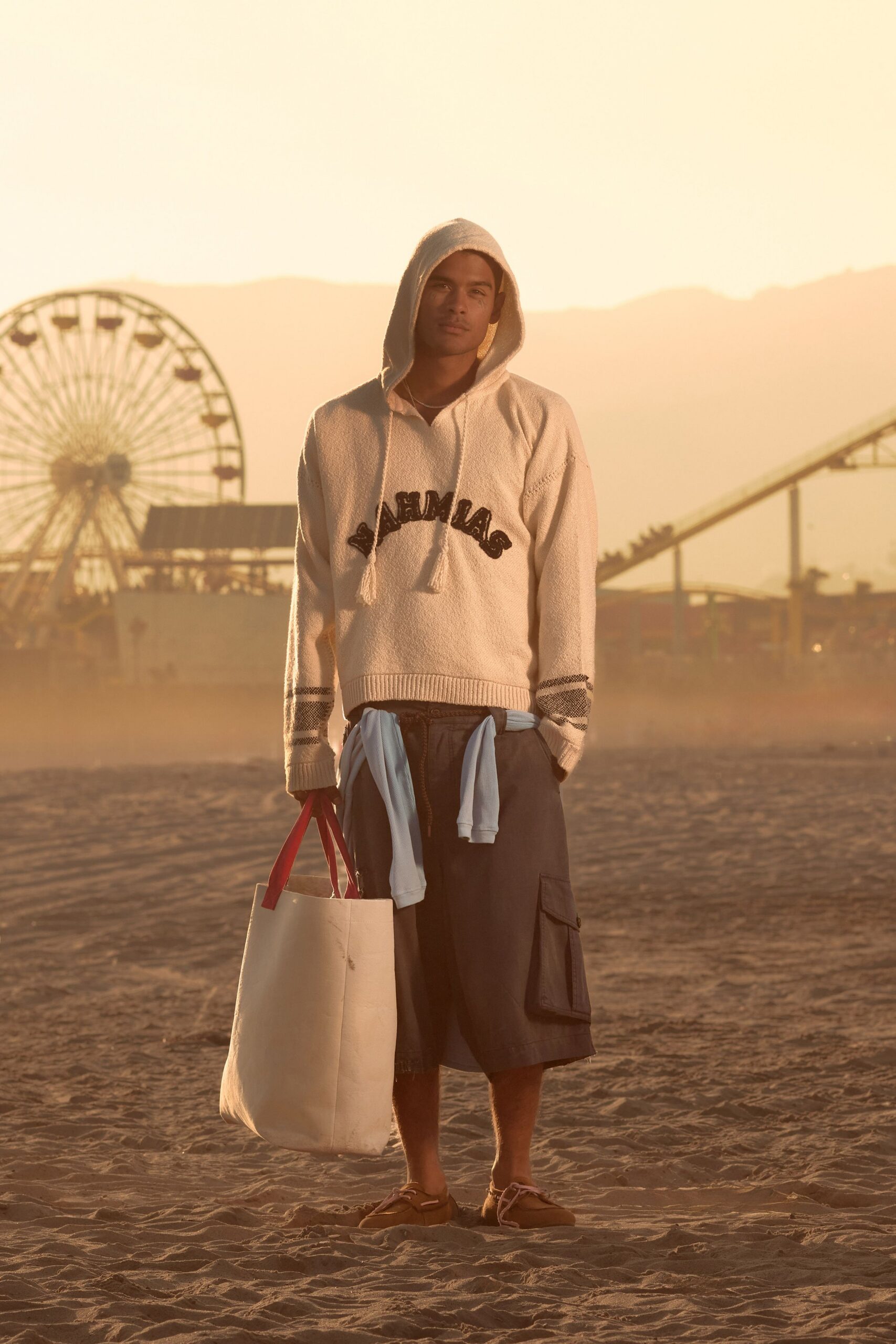 beige hoodie with denim shorts