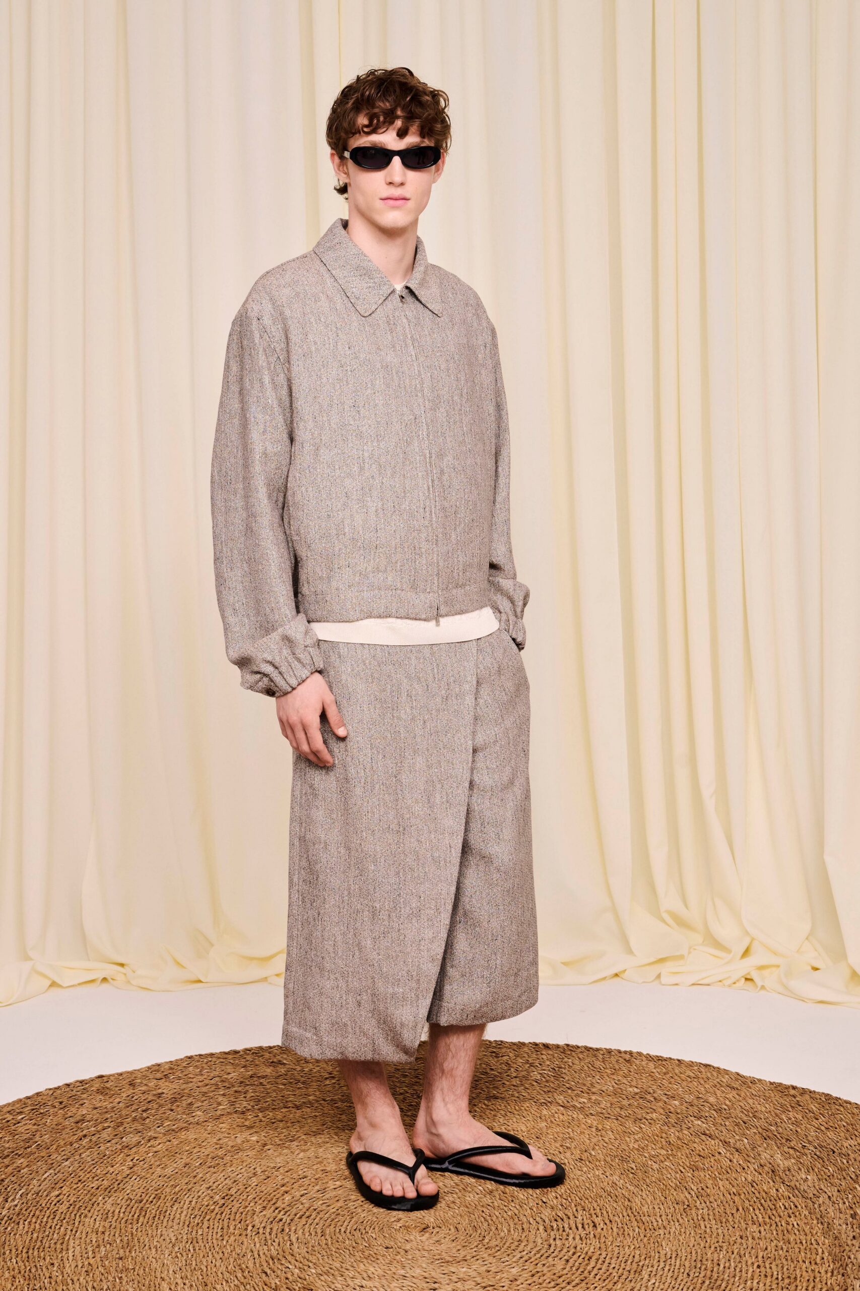 gray cotton long-sleeve collared relaxed buttoned layered coat