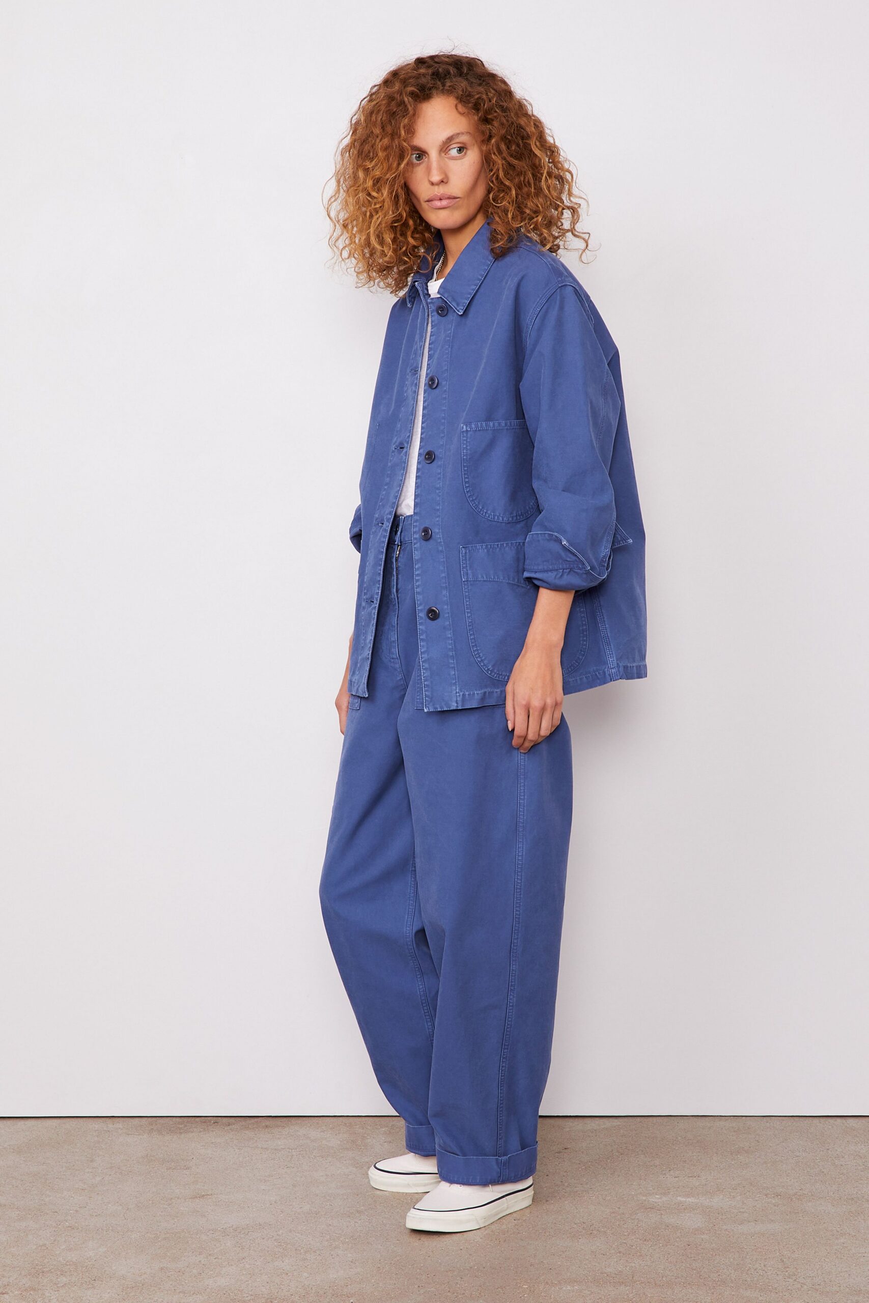 blue cotton long-sleeve collared relaxed pockets jacket