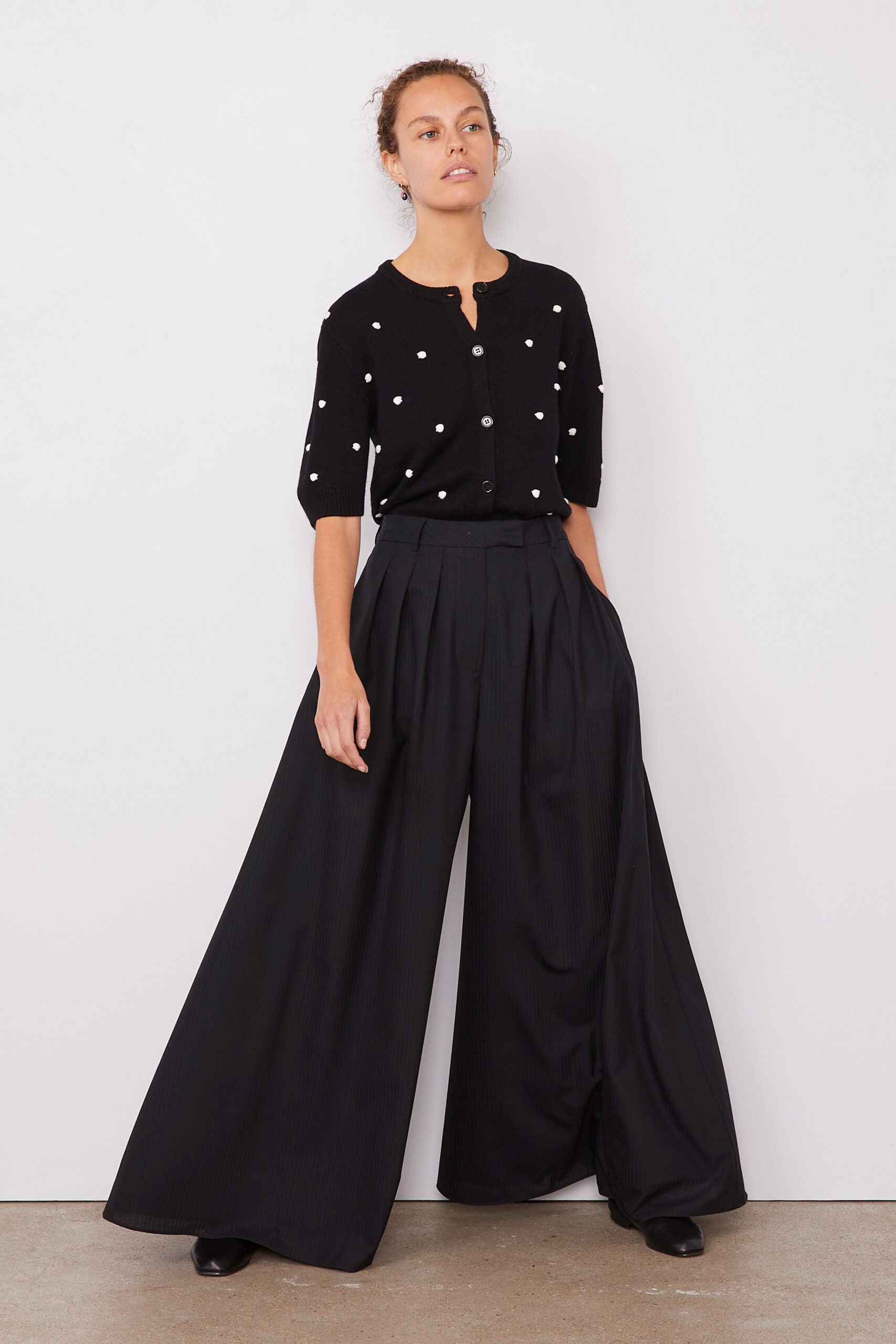 black cotton short-sleeve collared relaxed buttoned embroidered cardigan