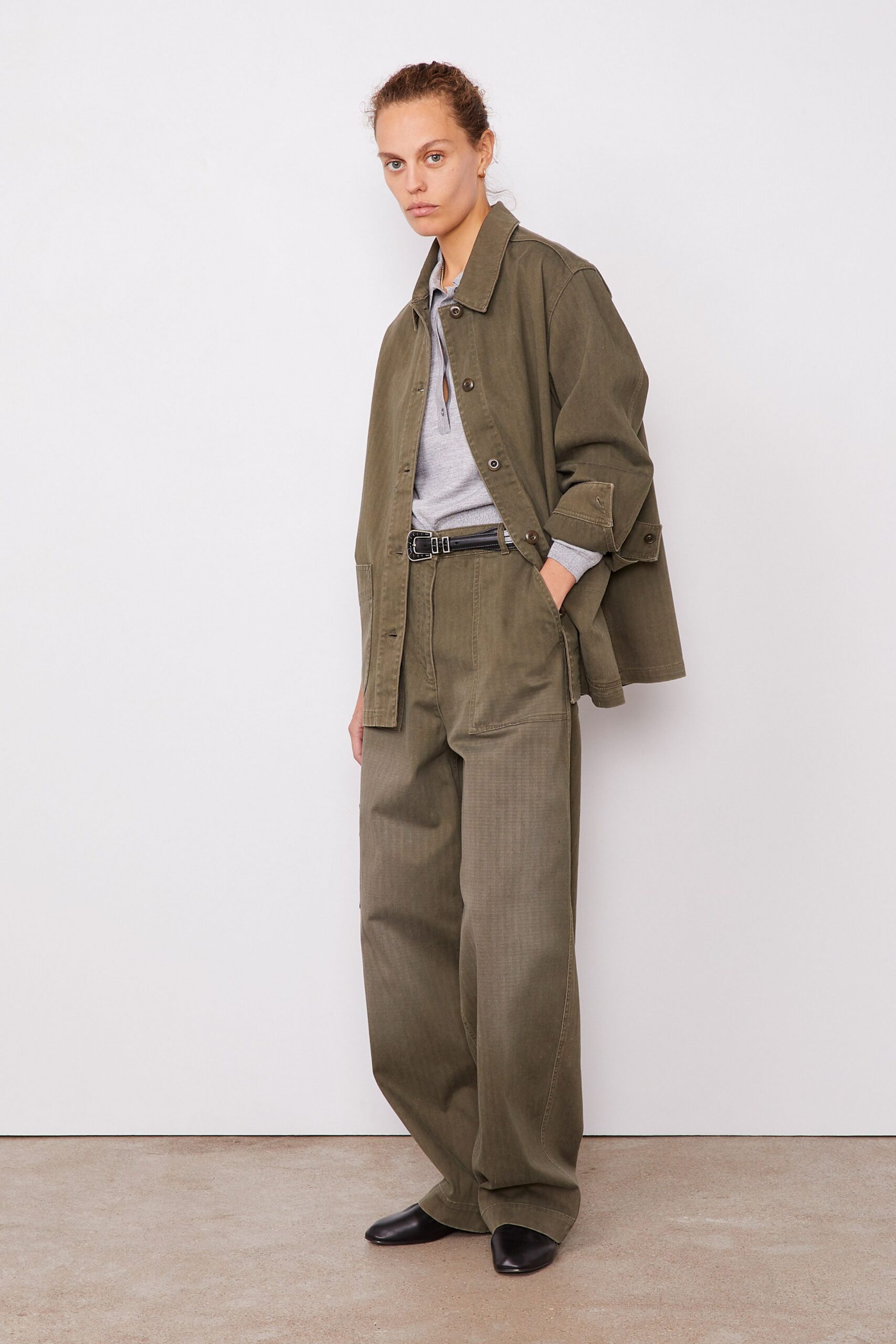 green cotton long-sleeve collared relaxed jacket