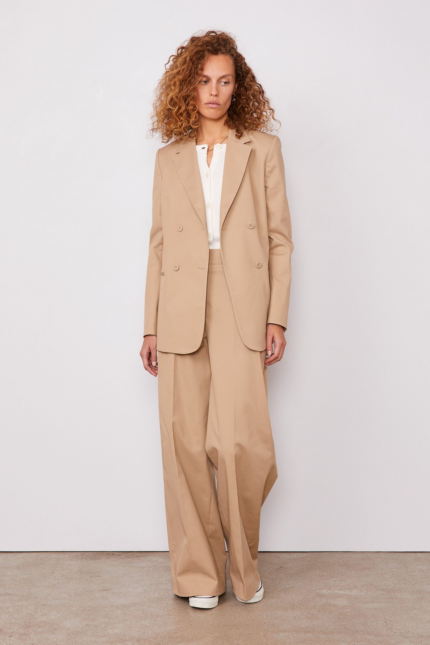beige cotton long-sleeve collared tailored blazer