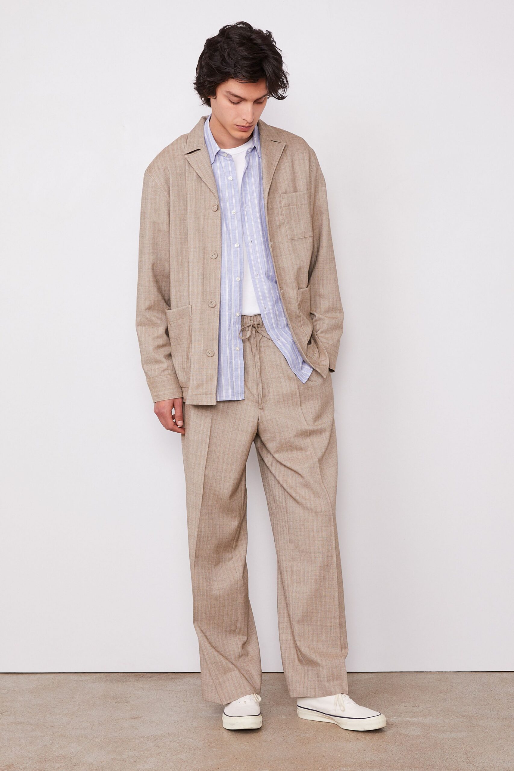beige cotton long-sleeve collared relaxed buttoned jacket