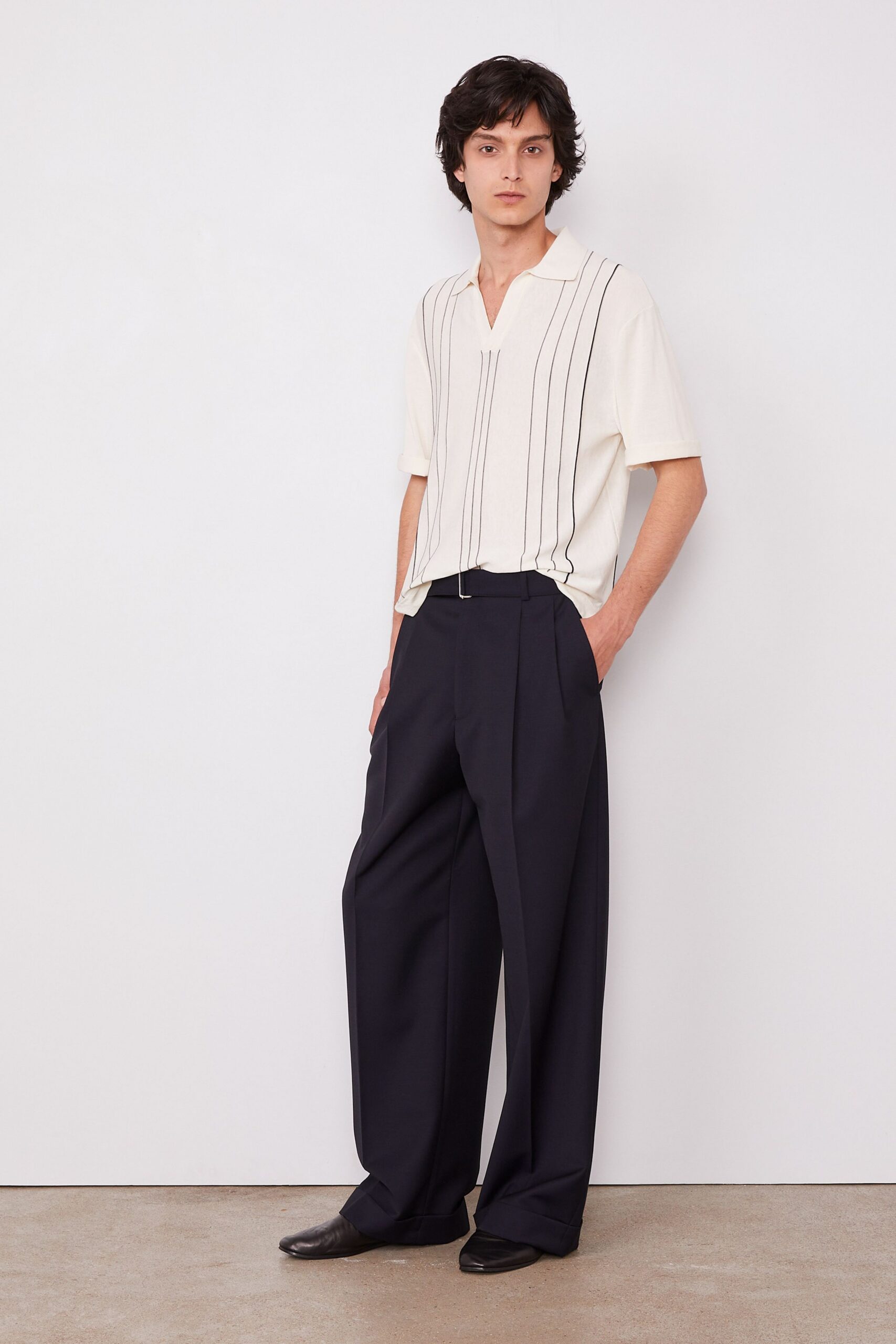 white cotton short-sleeve collared relaxed striped shirt