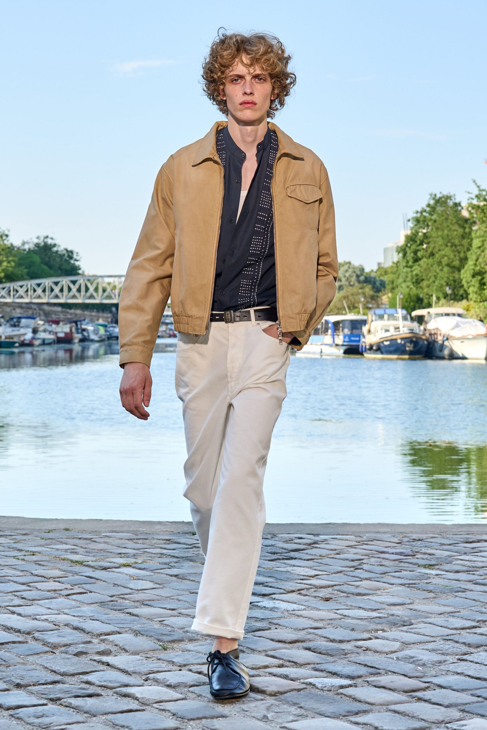 beige cotton long-sleeve collared relaxed jacket