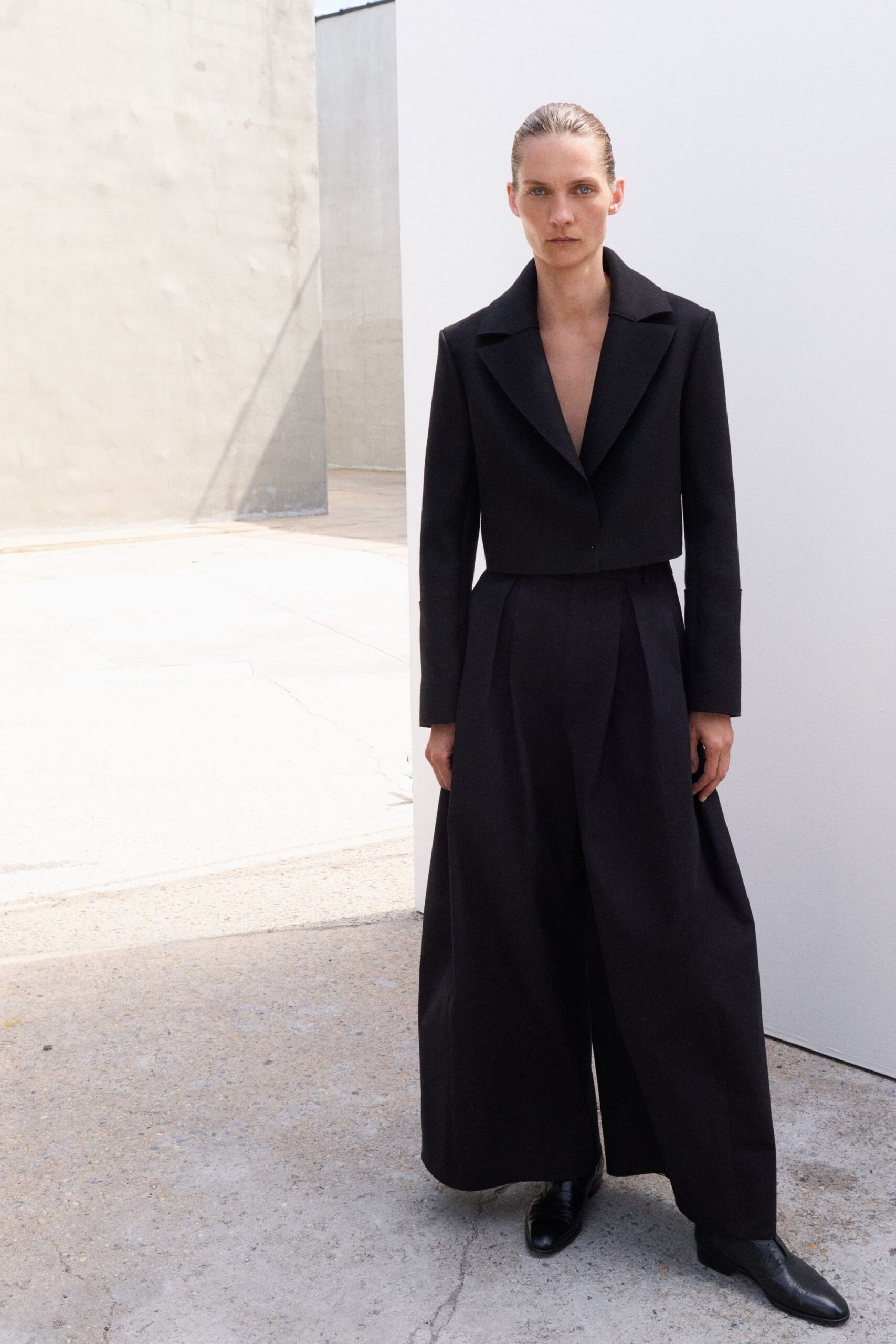 Partow Resort 2027 Look 9