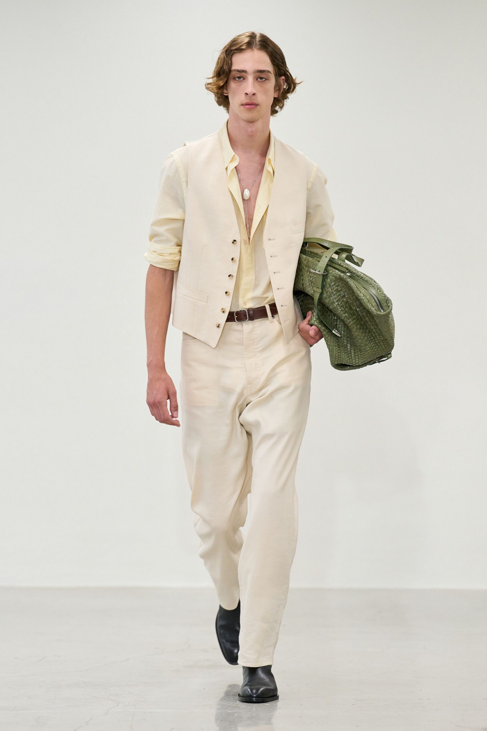 beige cotton sleeveless collared fitted buttoned vest