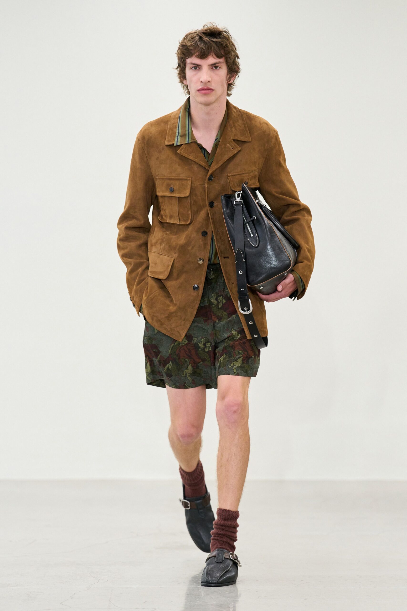 brown suede long-sleeve collared relaxed buttoned pockets jacket