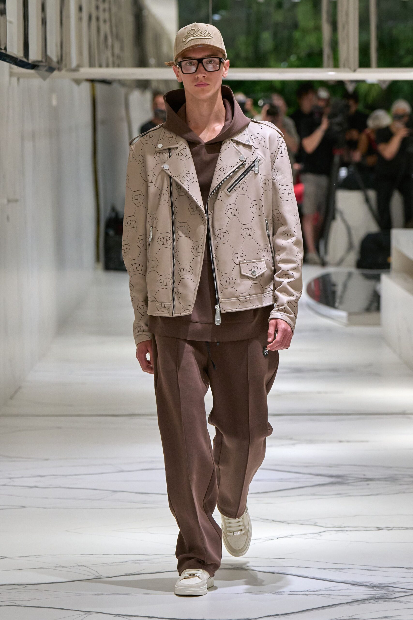 beige cotton long-sleeve collared fitted zippered printed jacket