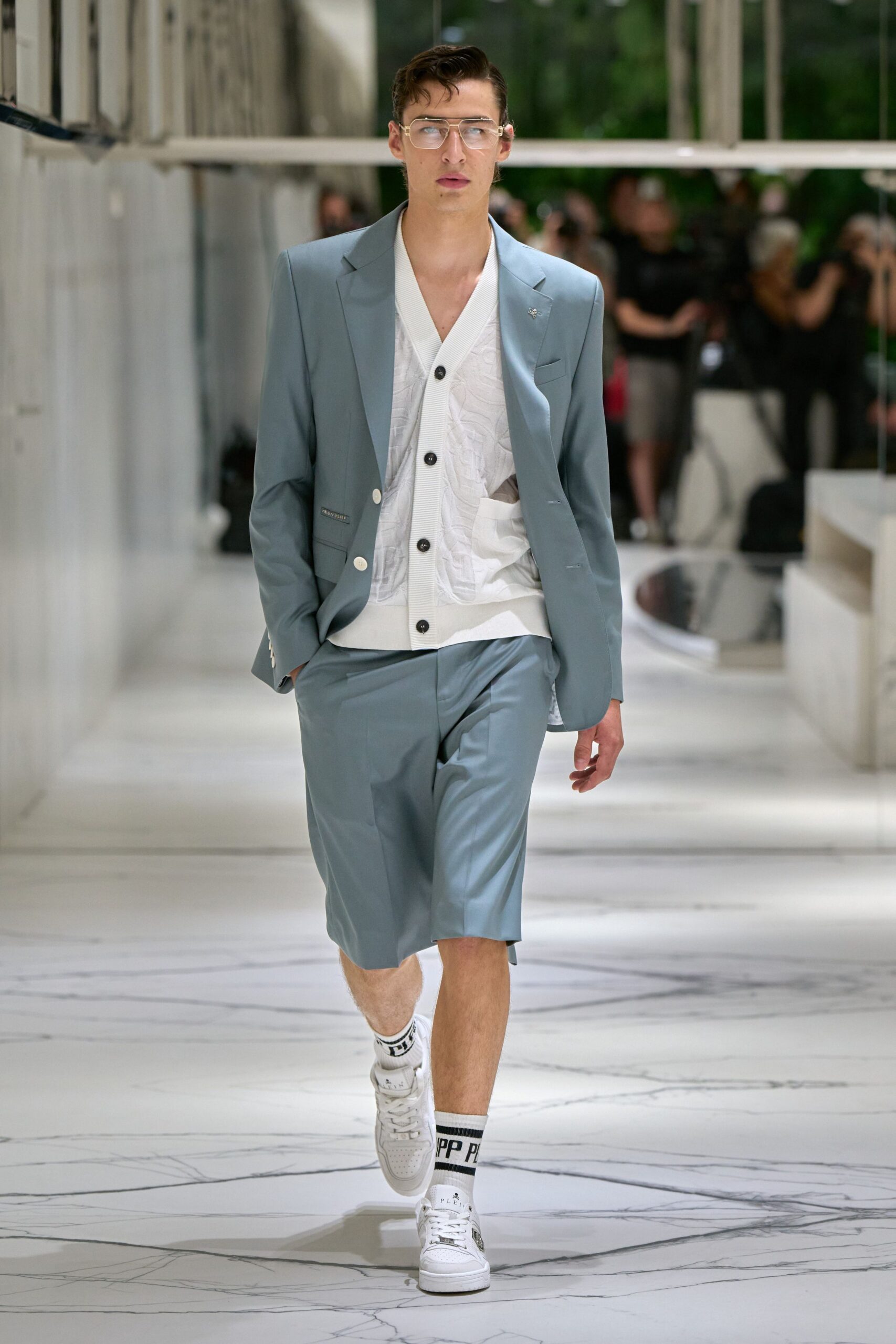 blue cotton short-sleeve collared tailored buttoned suit