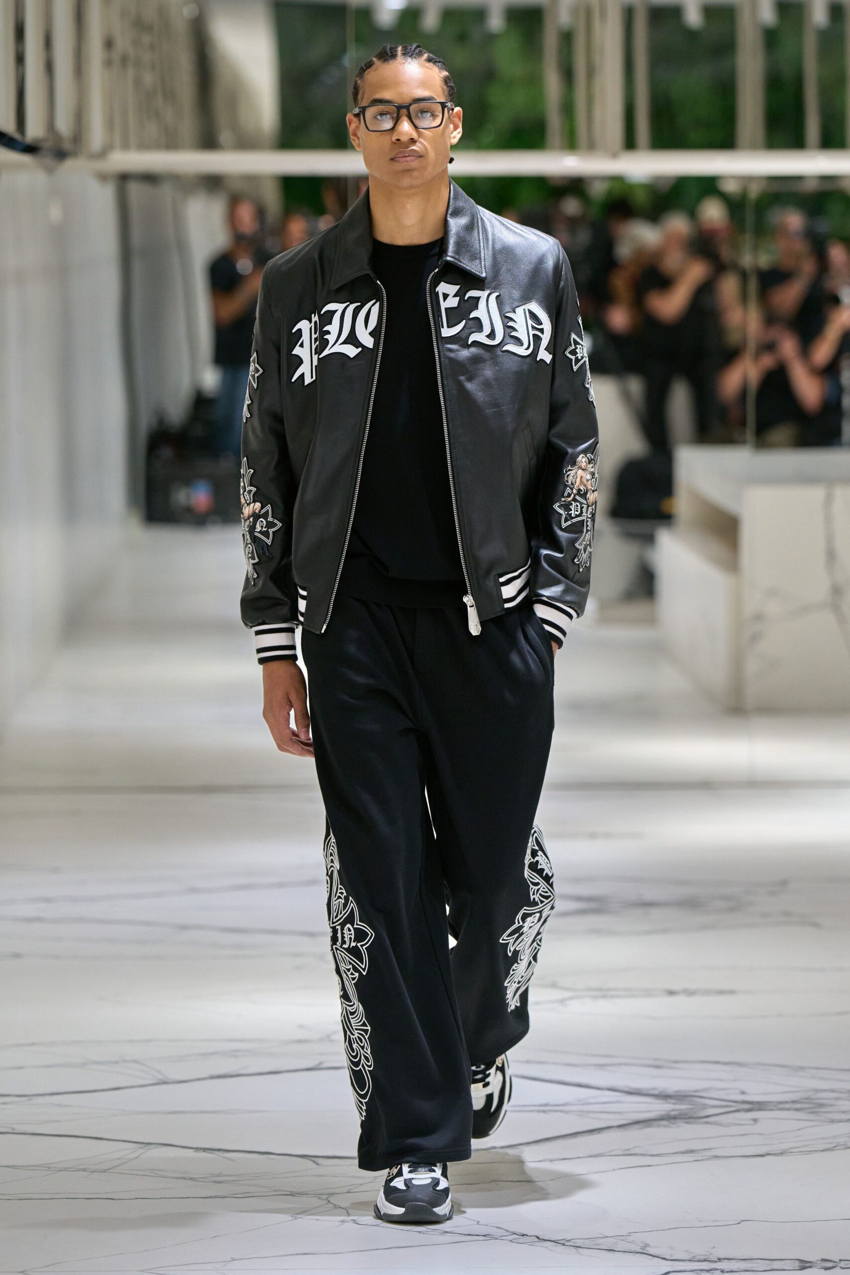 black satin long-sleeve collared fitted embroidered jacket