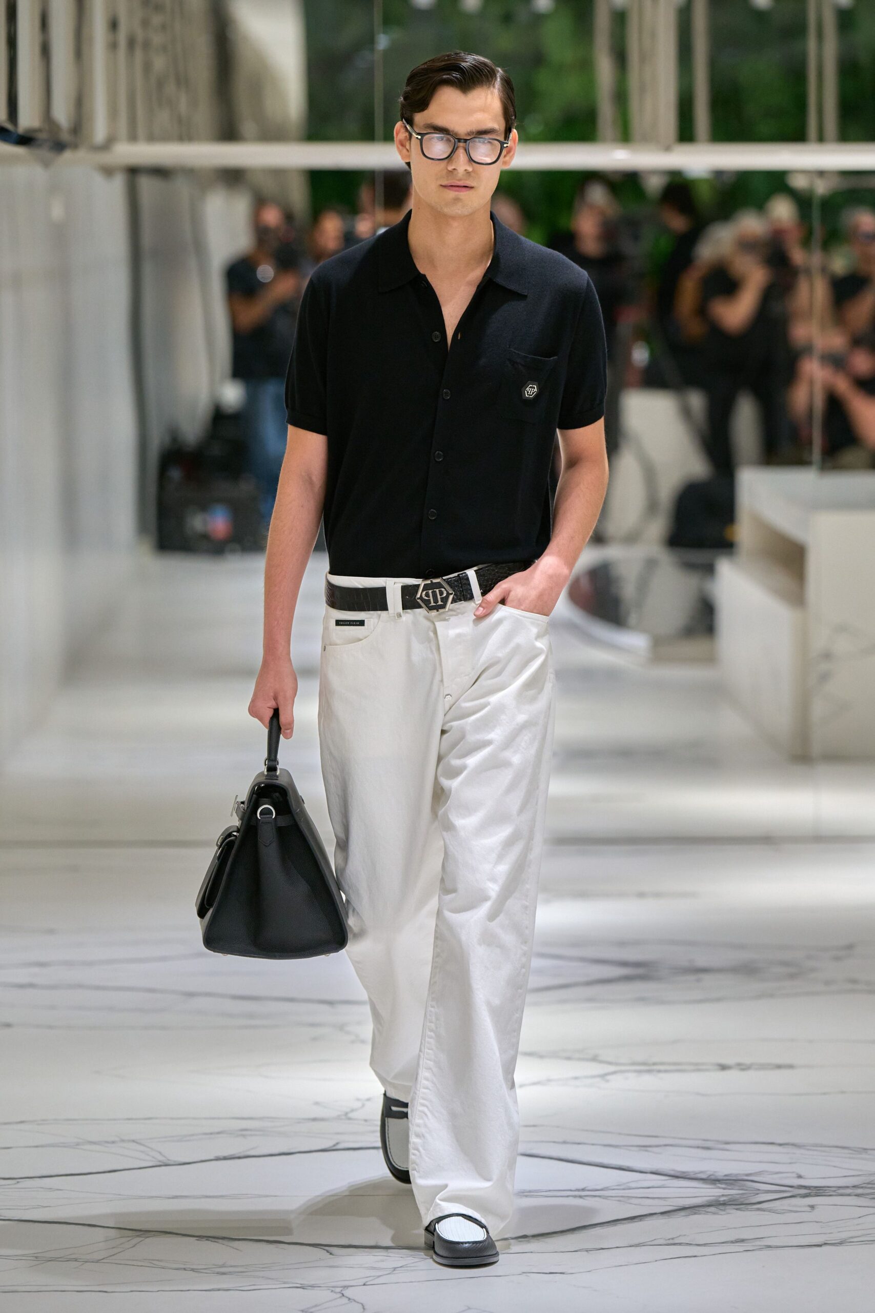 black short-sleeve collared fitted shirt