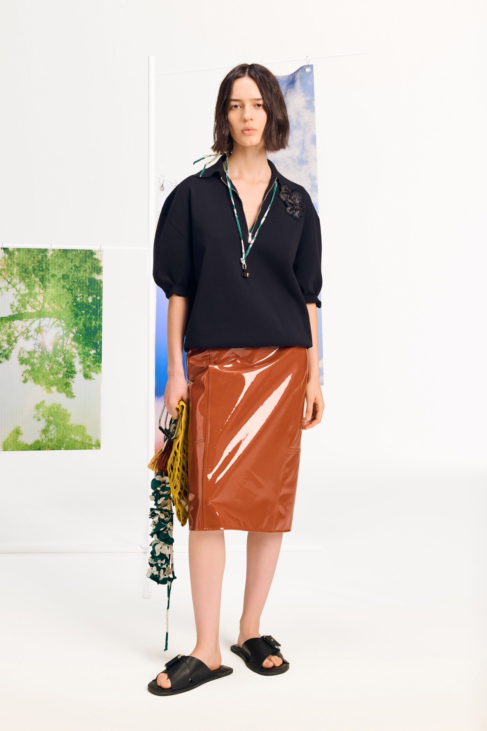 brown vinyl fitted straight-leg shiny skirt
