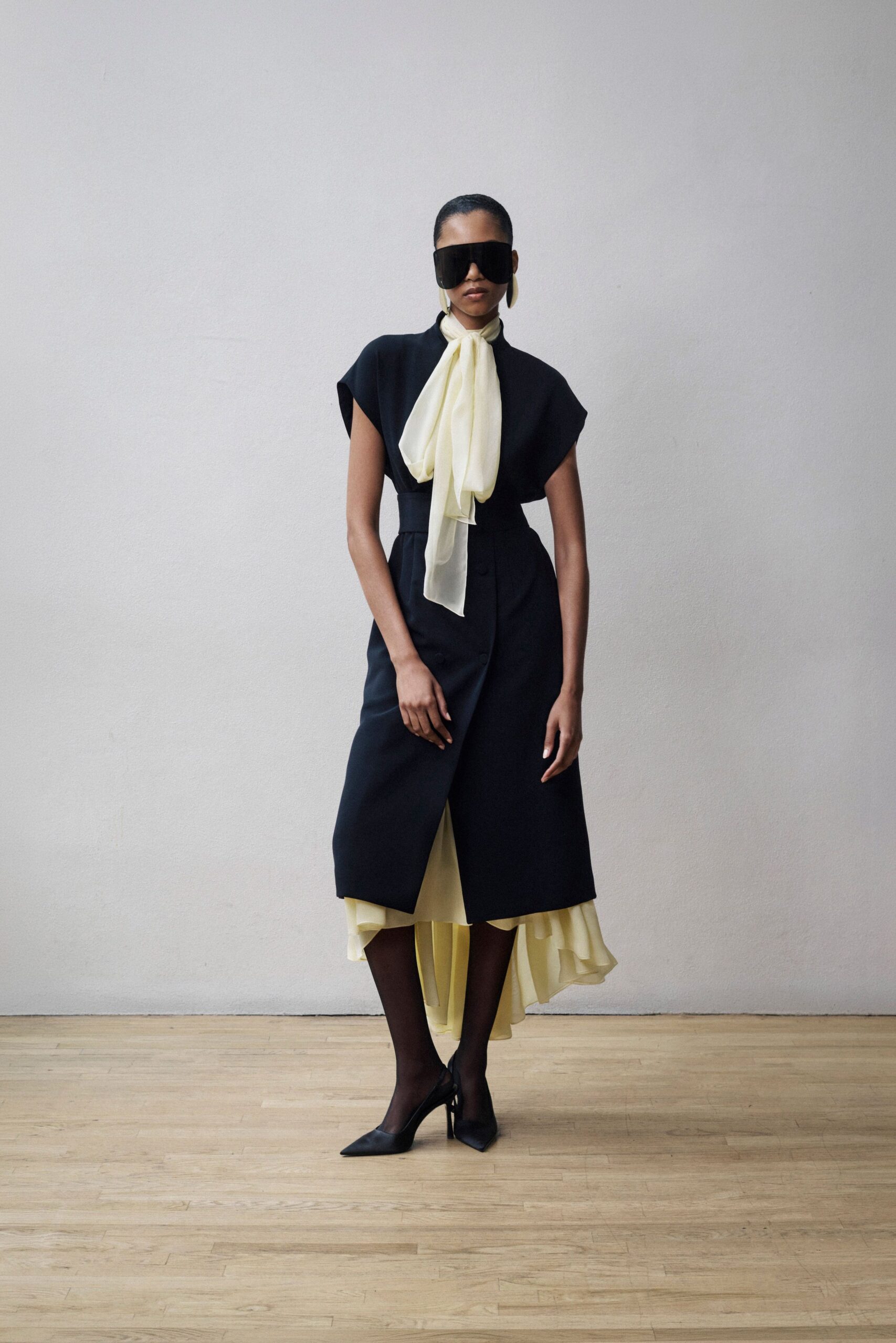 black cotton short-sleeve v-neck fitted layered belted dress