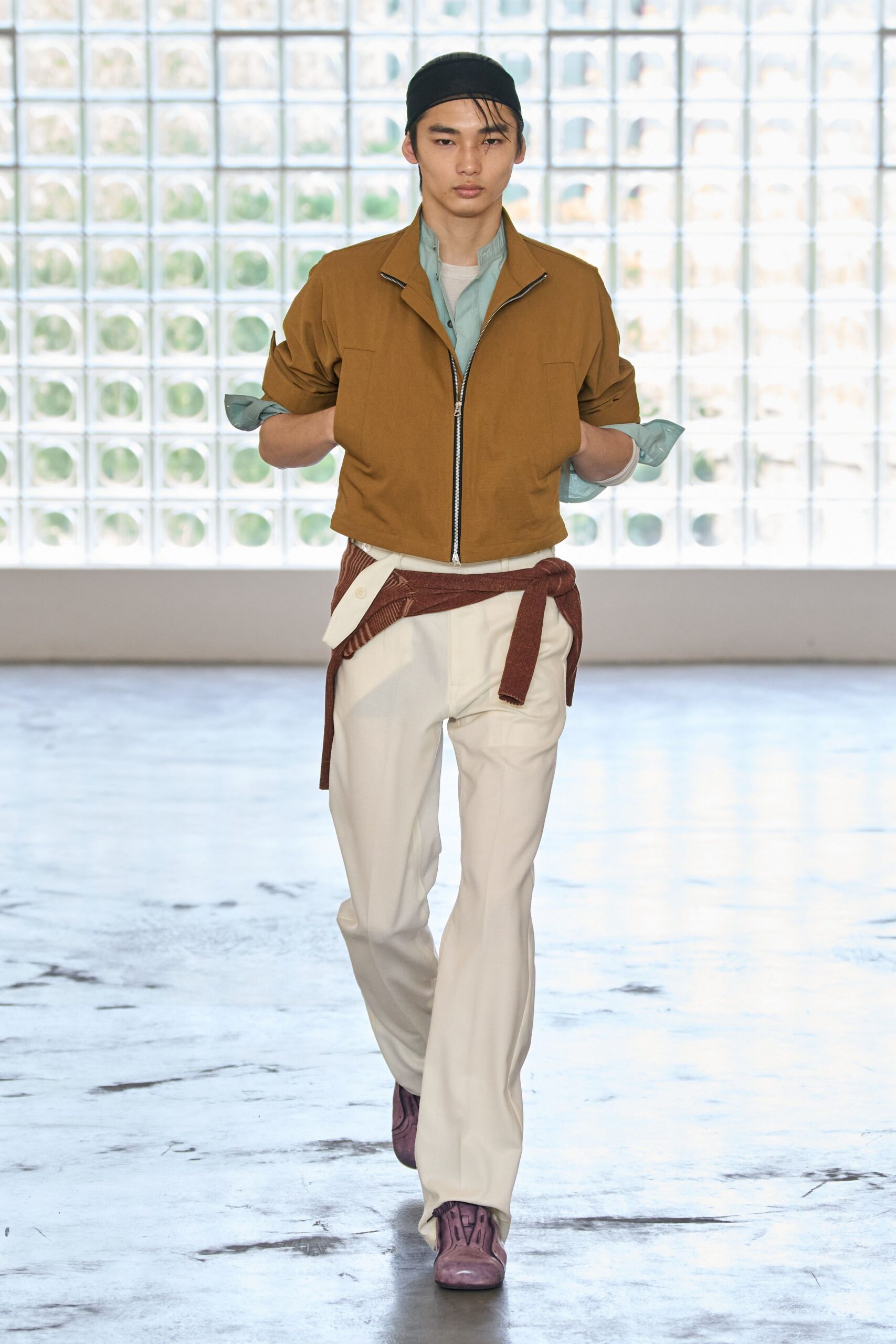 brown cotton long-sleeve collared fitted zippered jacket