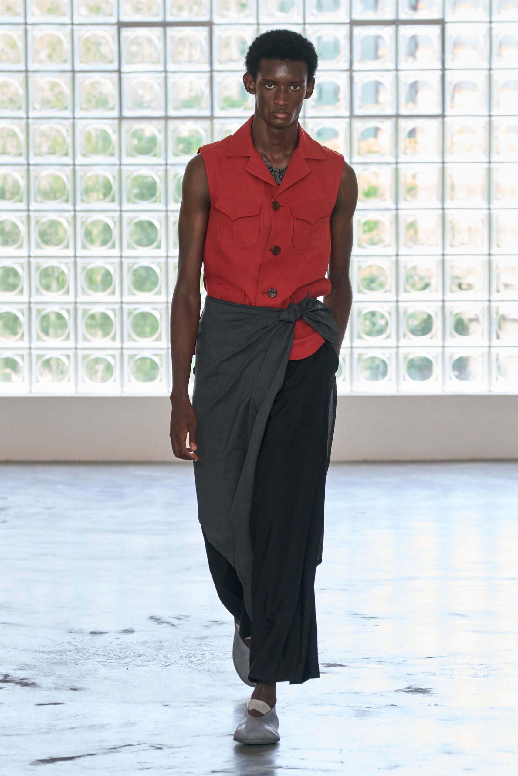 red cotton sleeveless collared fitted buttoned pockets vest
