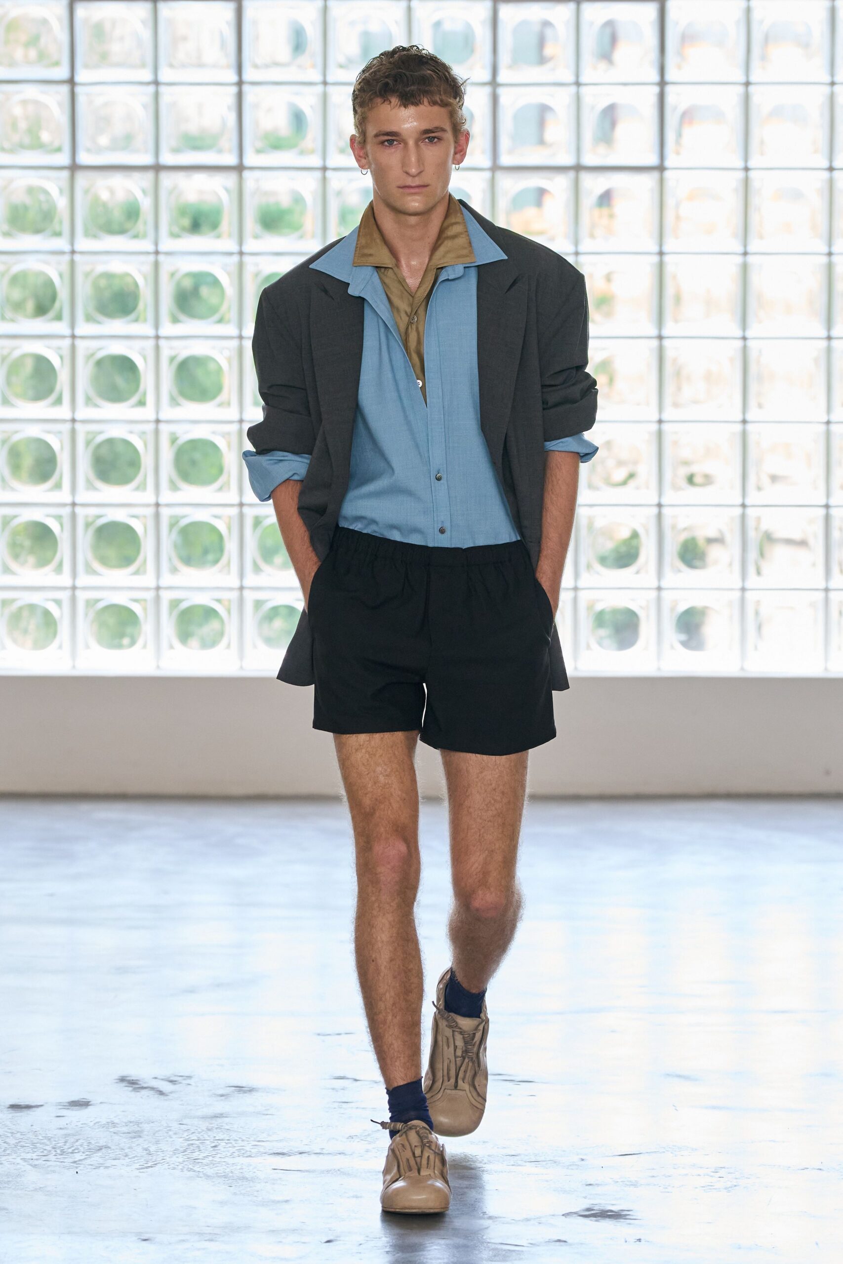 black relaxed shorts