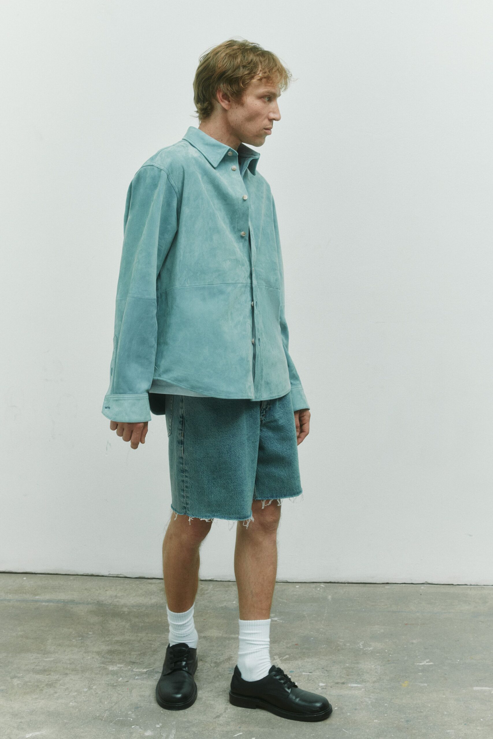 blue denim relaxed distressed short shorts