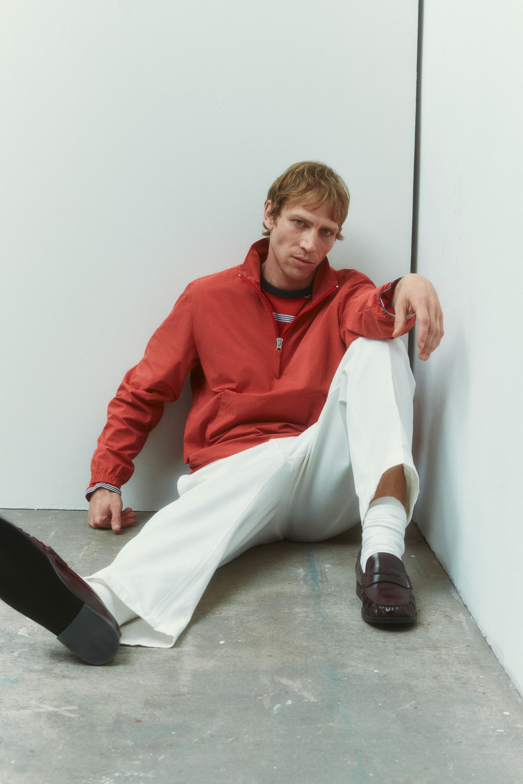 red cotton long-sleeve collared relaxed jacket