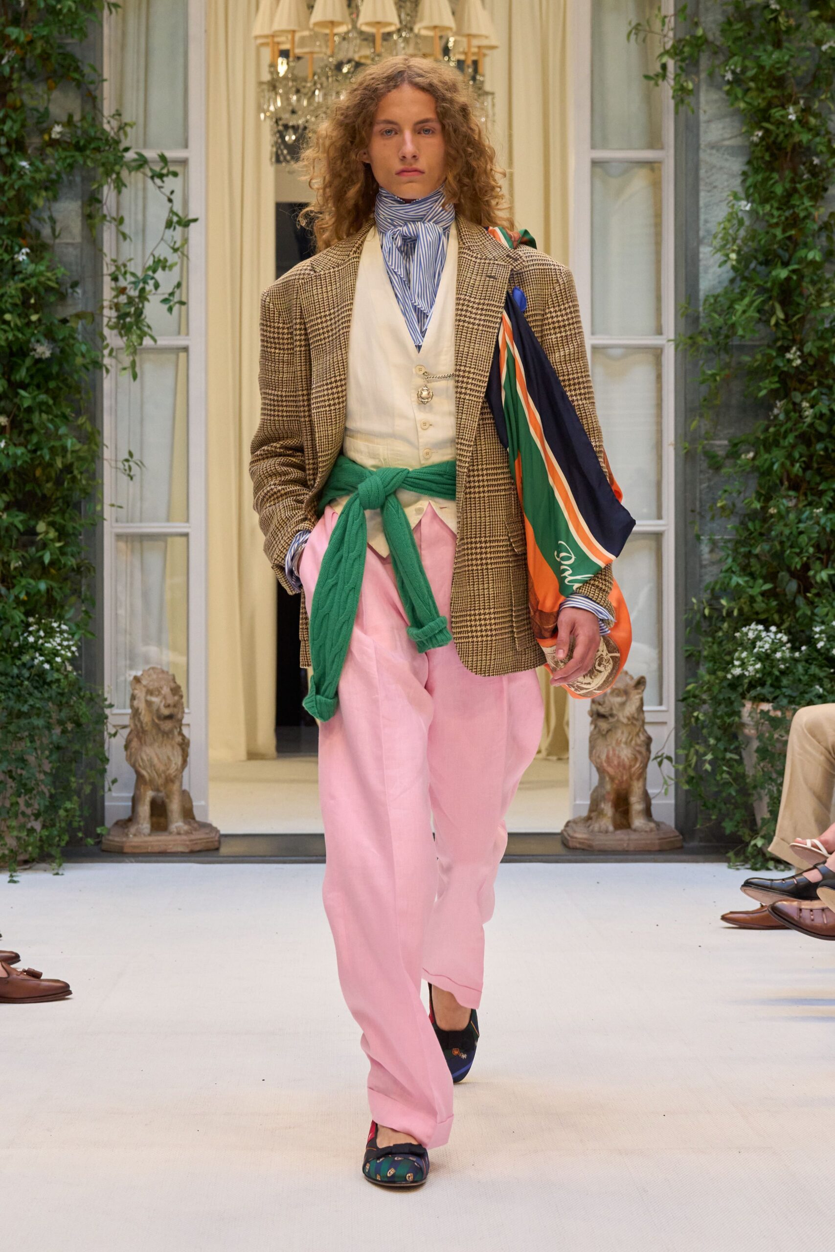 brown tweed blazer with pink pants