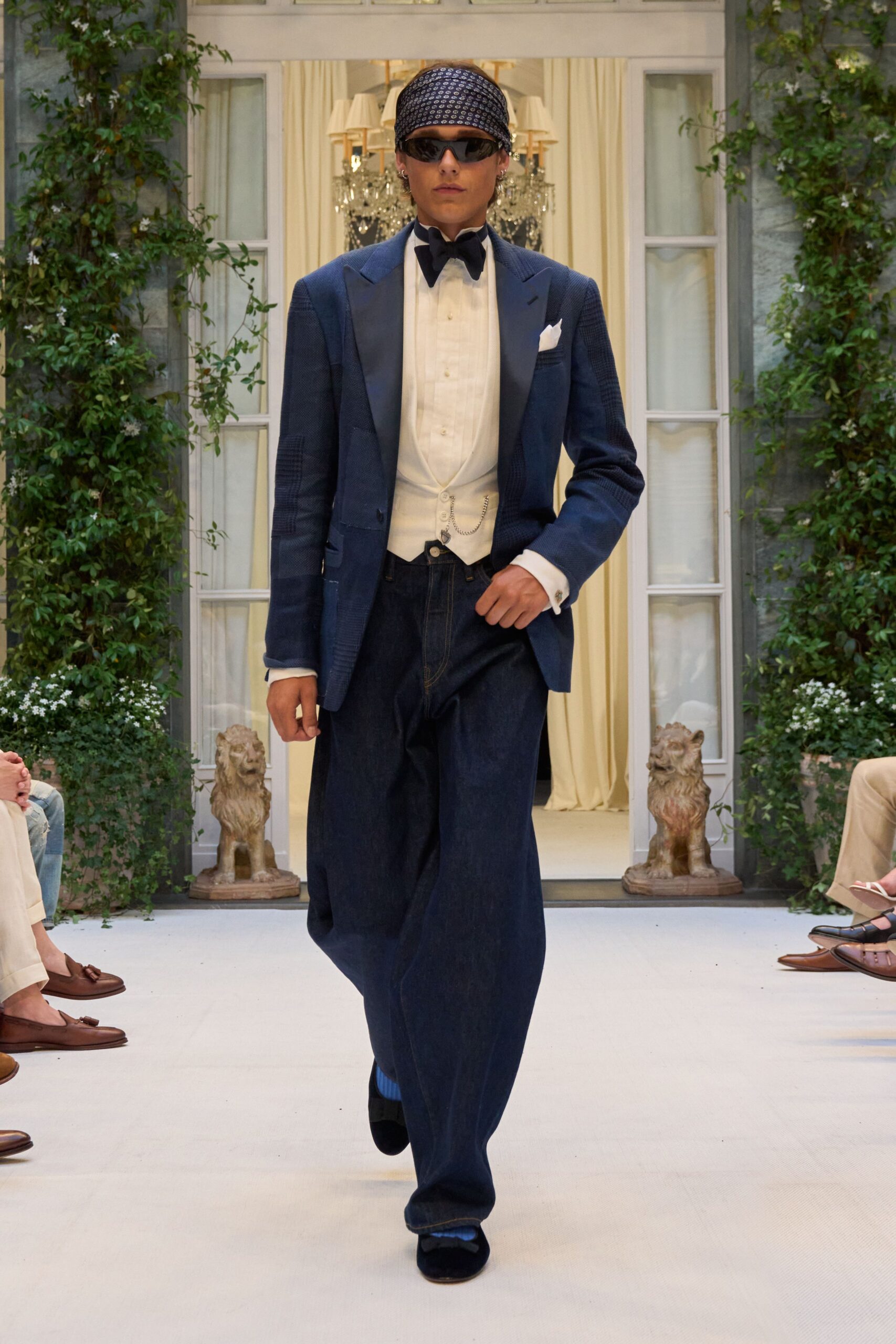 blue cotton long-sleeve collared tailored buttoned suit