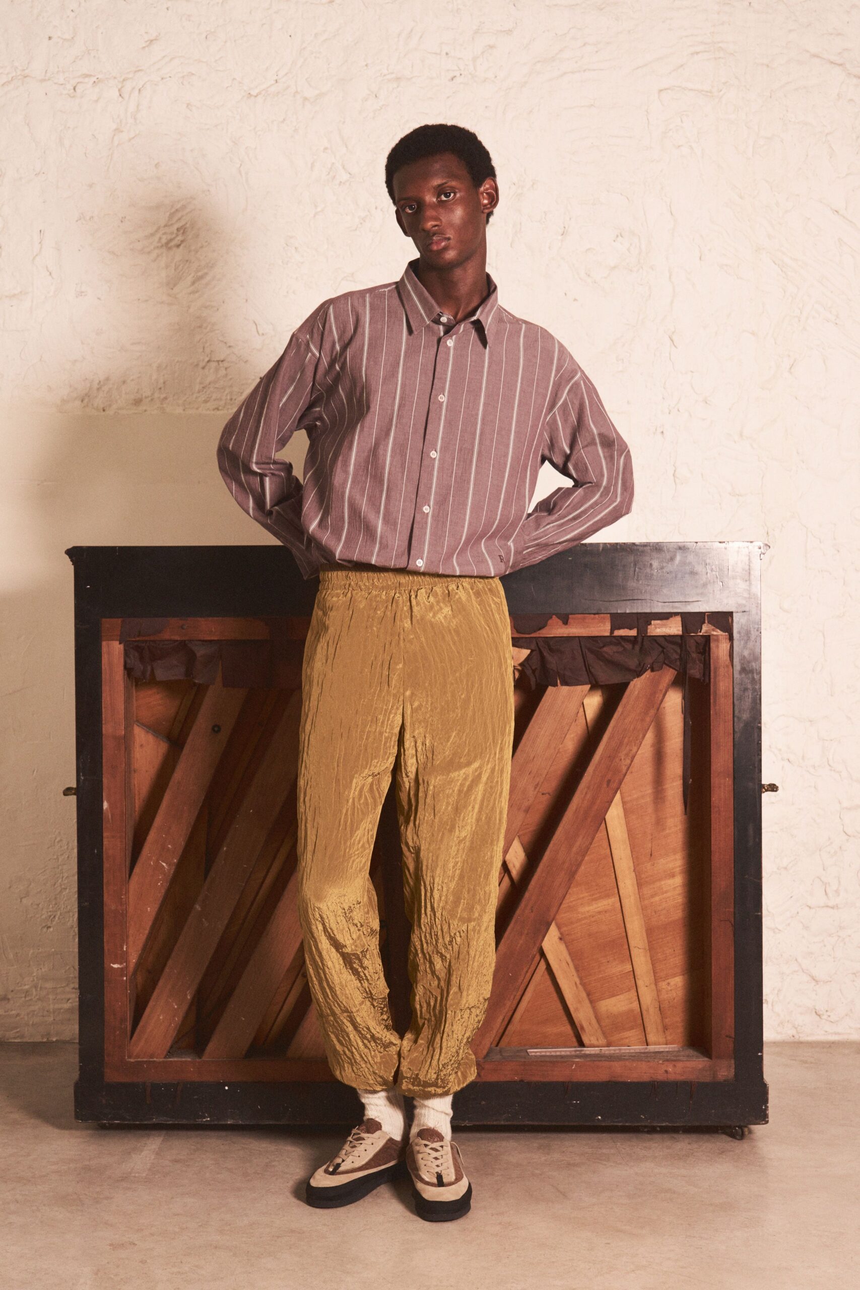 gray cotton long-sleeve collared relaxed striped shirt