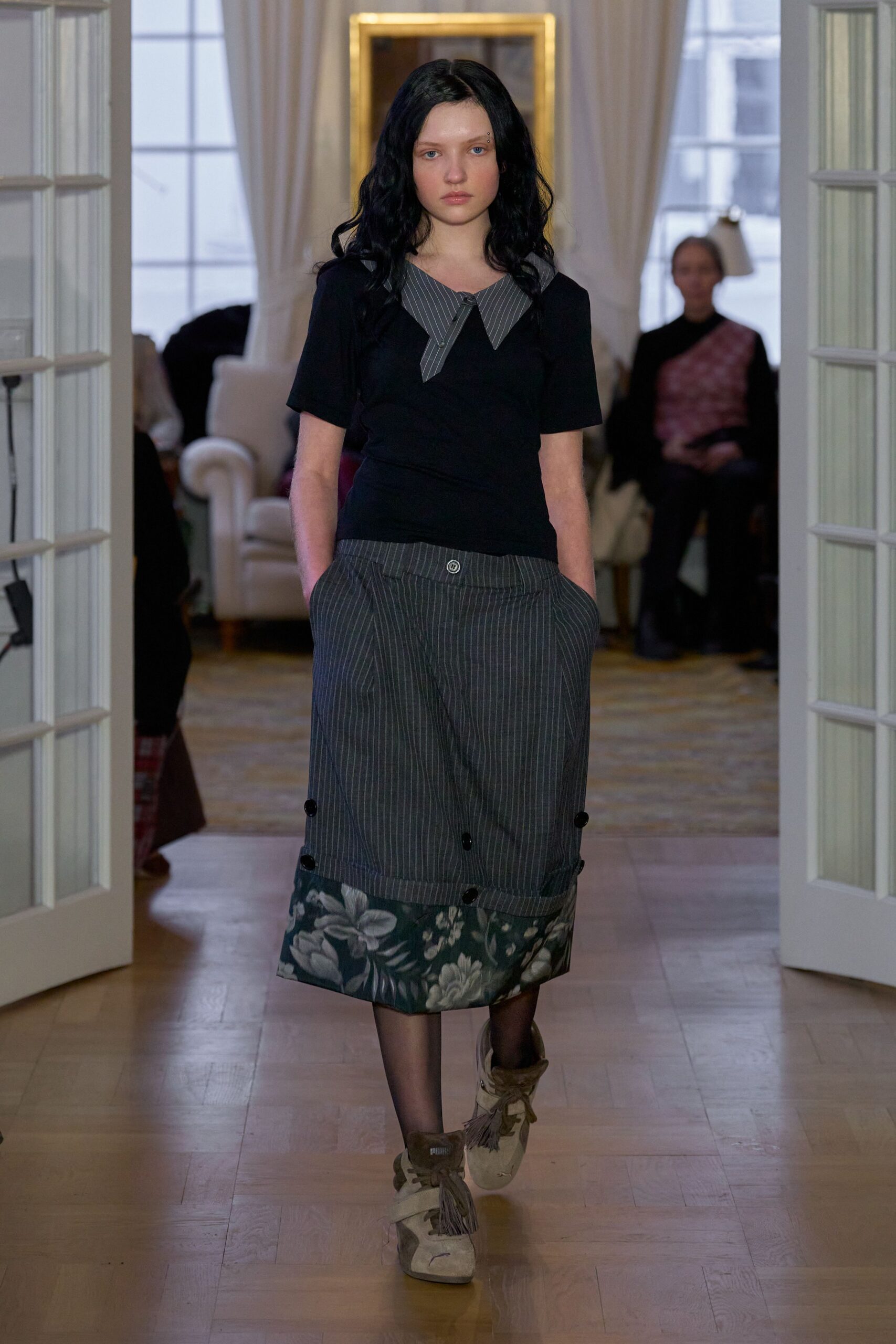 black short-sleeve collared fitted top