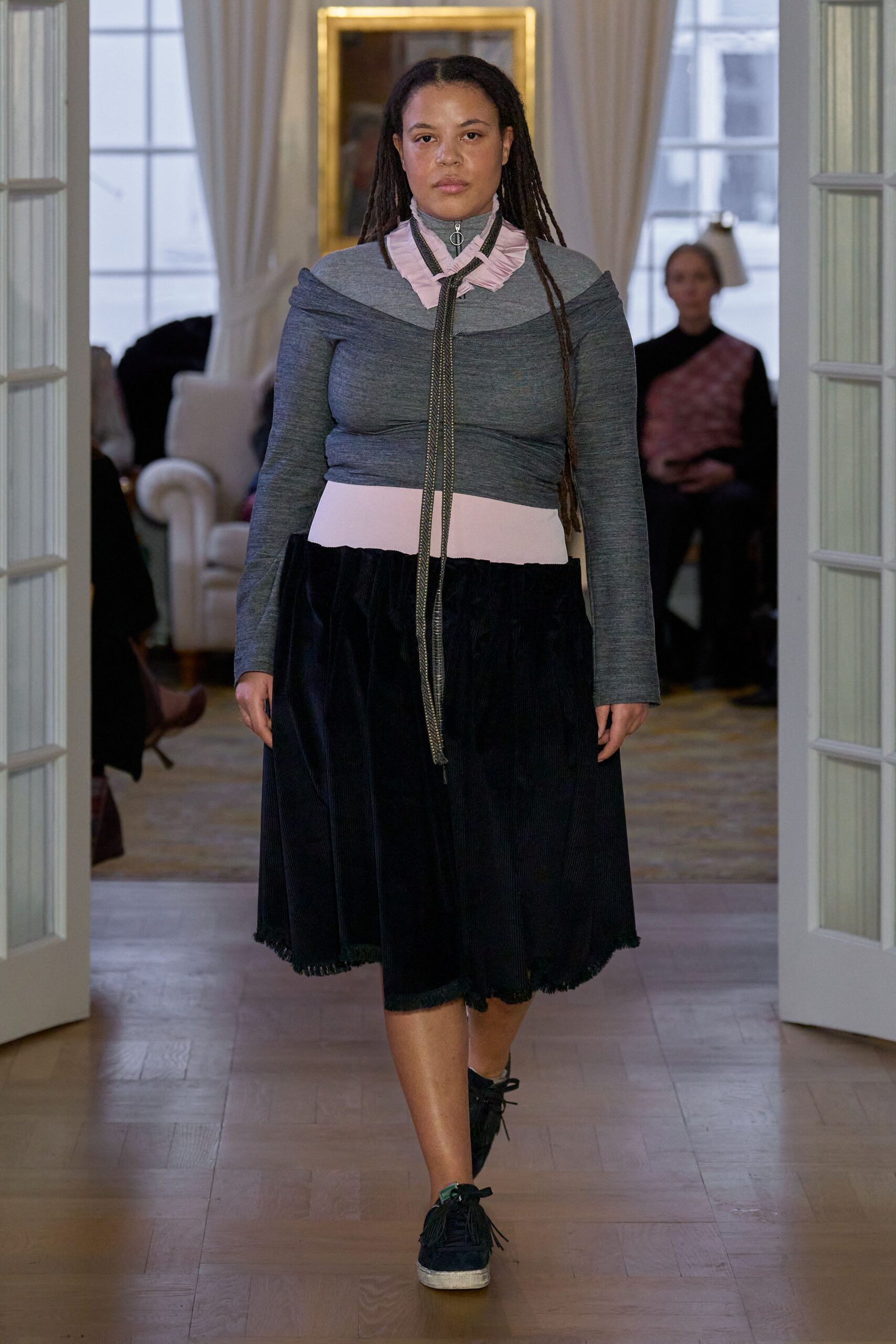 gray cotton long-sleeve collared fitted layered top