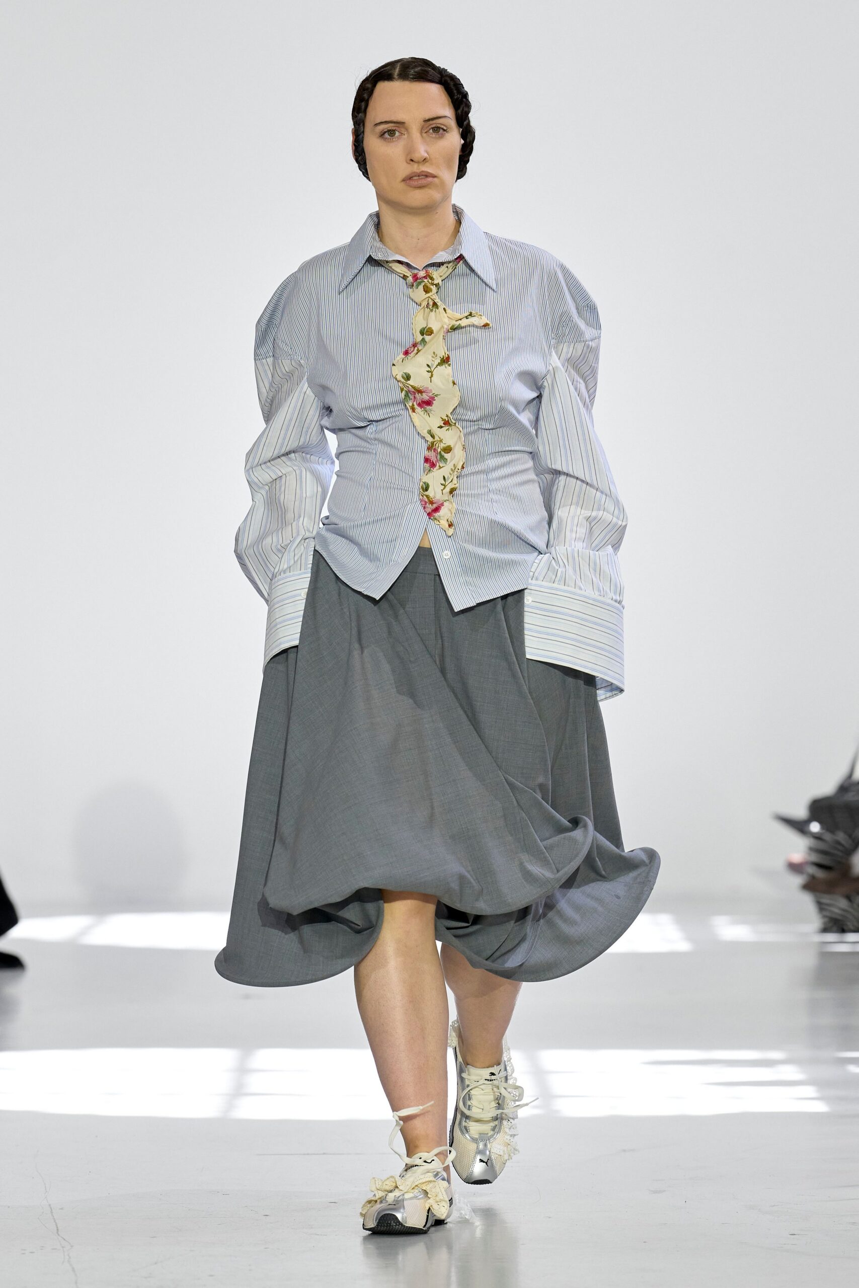 gray cotton fitted pleated midi skirt