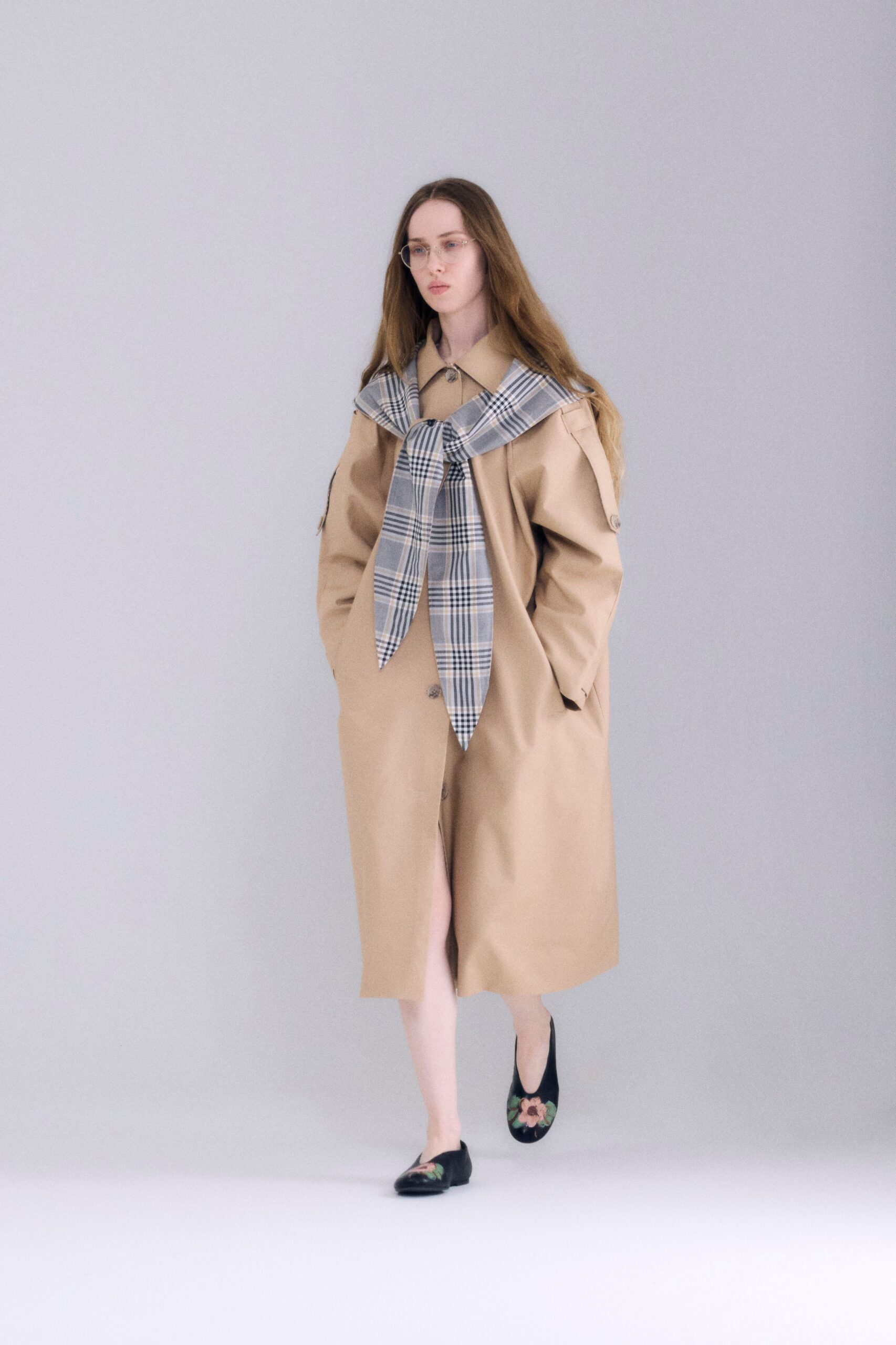 beige cotton long-sleeve collared relaxed buttoned midi coat