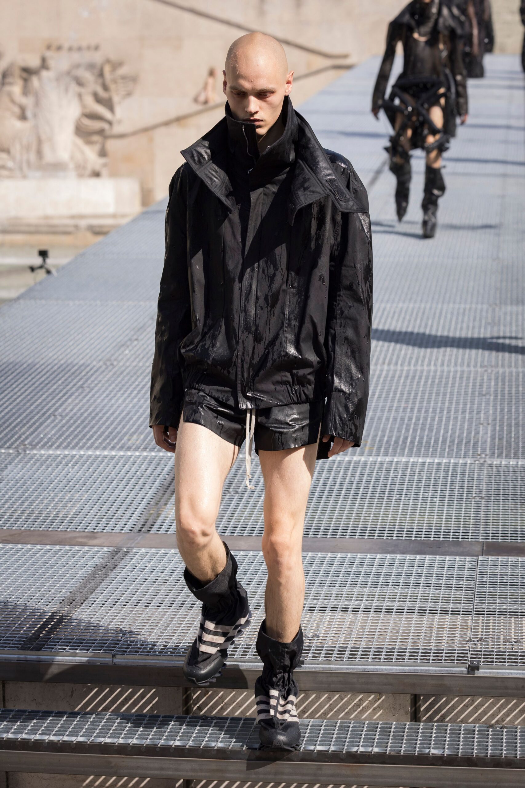 black vinyl fitted shiny short shorts