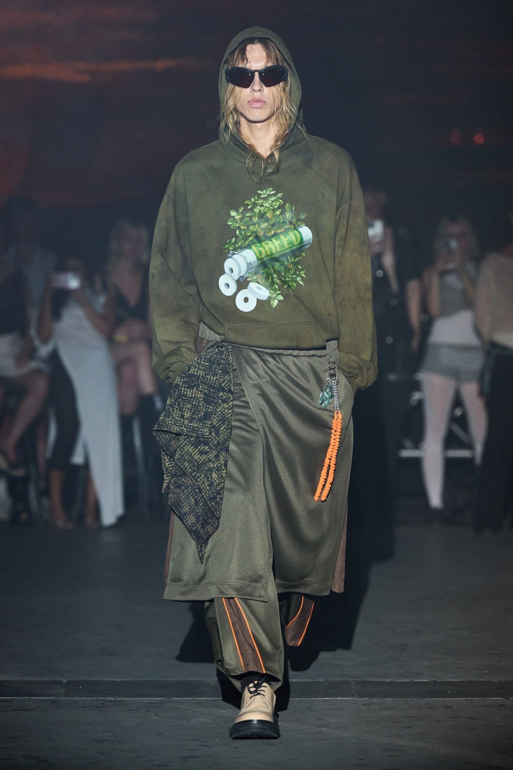 green cotton long-sleeve hooded relaxed printed hoodie