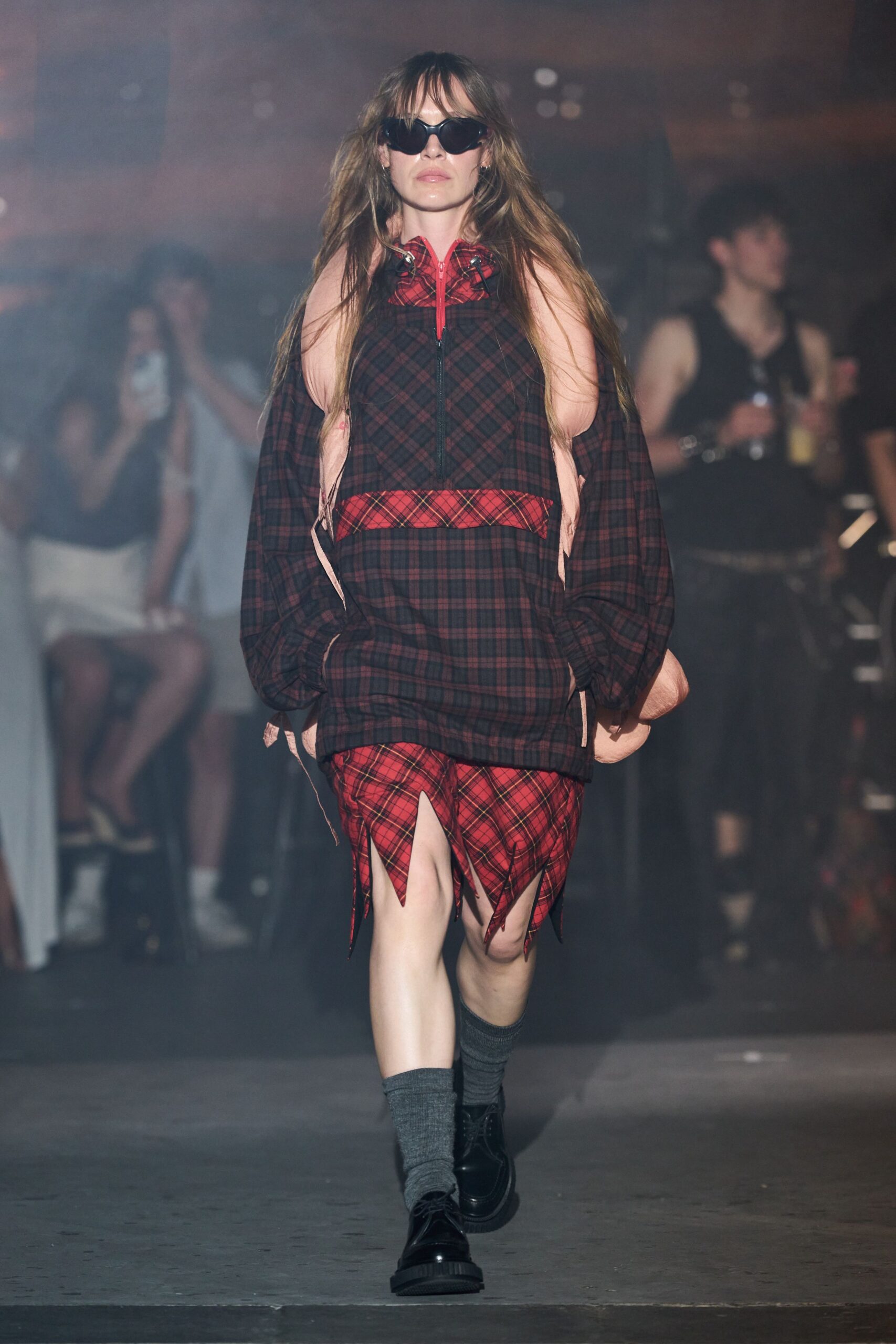 red cotton long-sleeve v-neck fitted checked mini dress