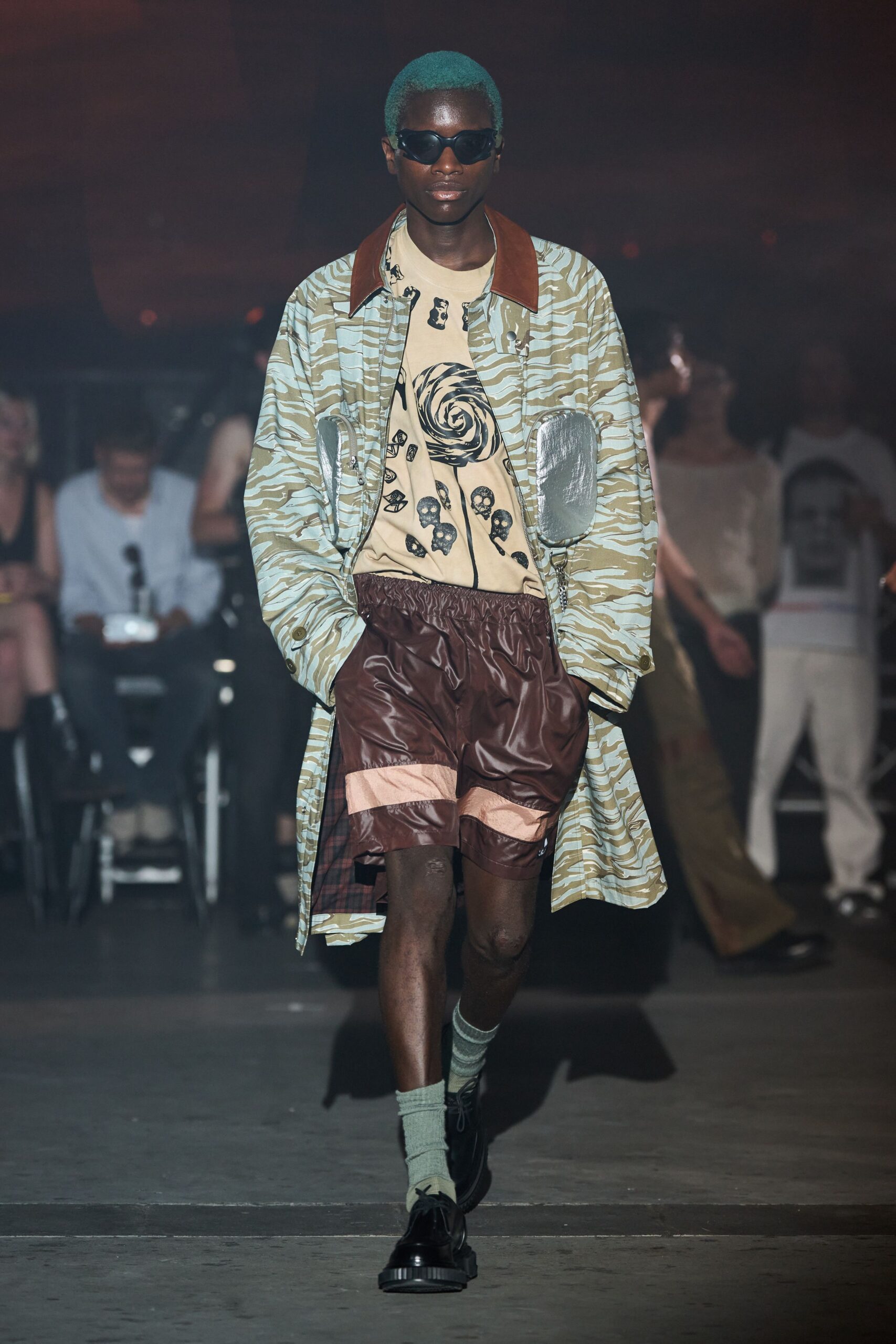 green cotton long-sleeve oversized printed coat