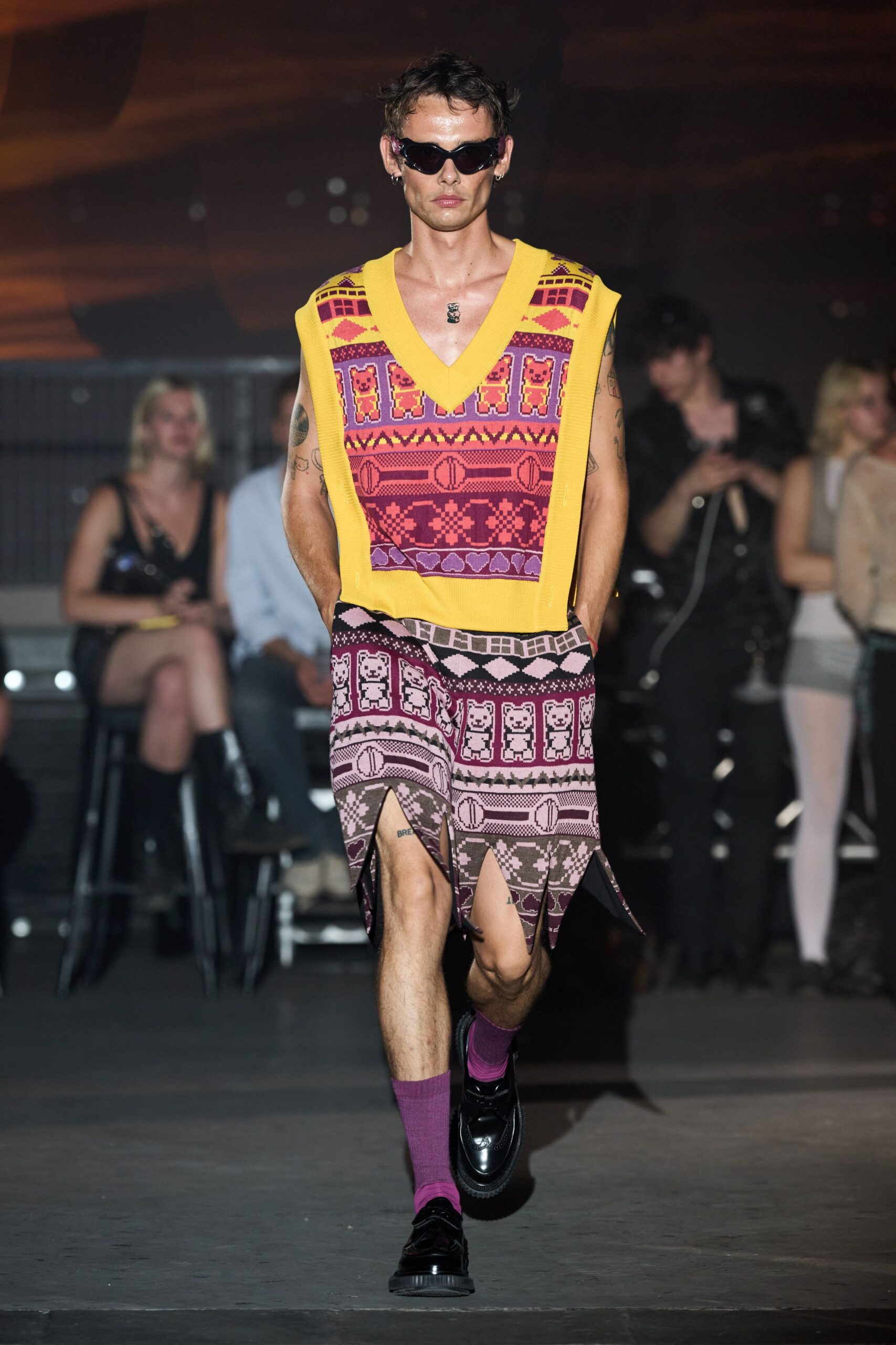 yellow sleeveless v-neck relaxed printed top