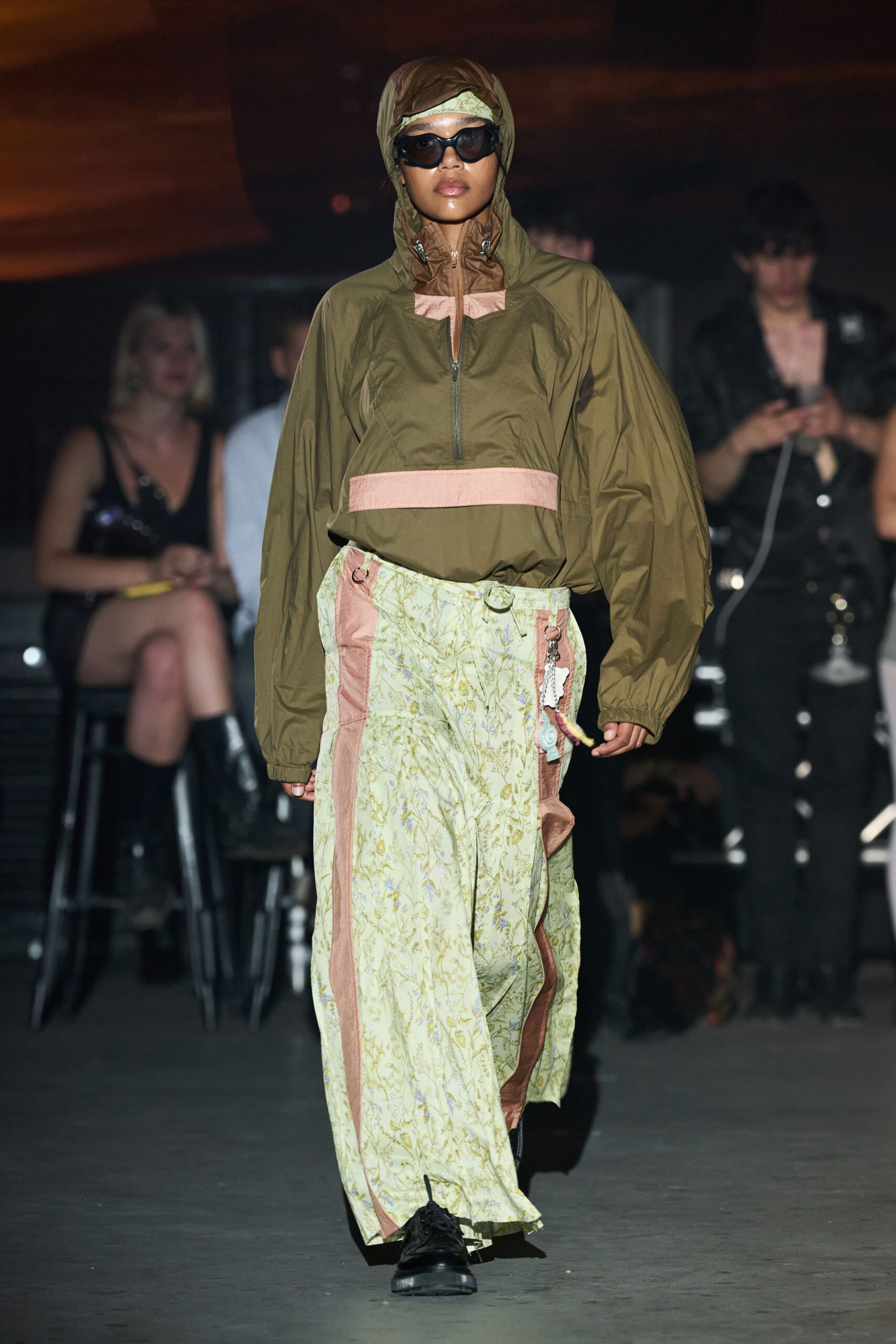green jersey long-sleeve collared relaxed zippered jacket