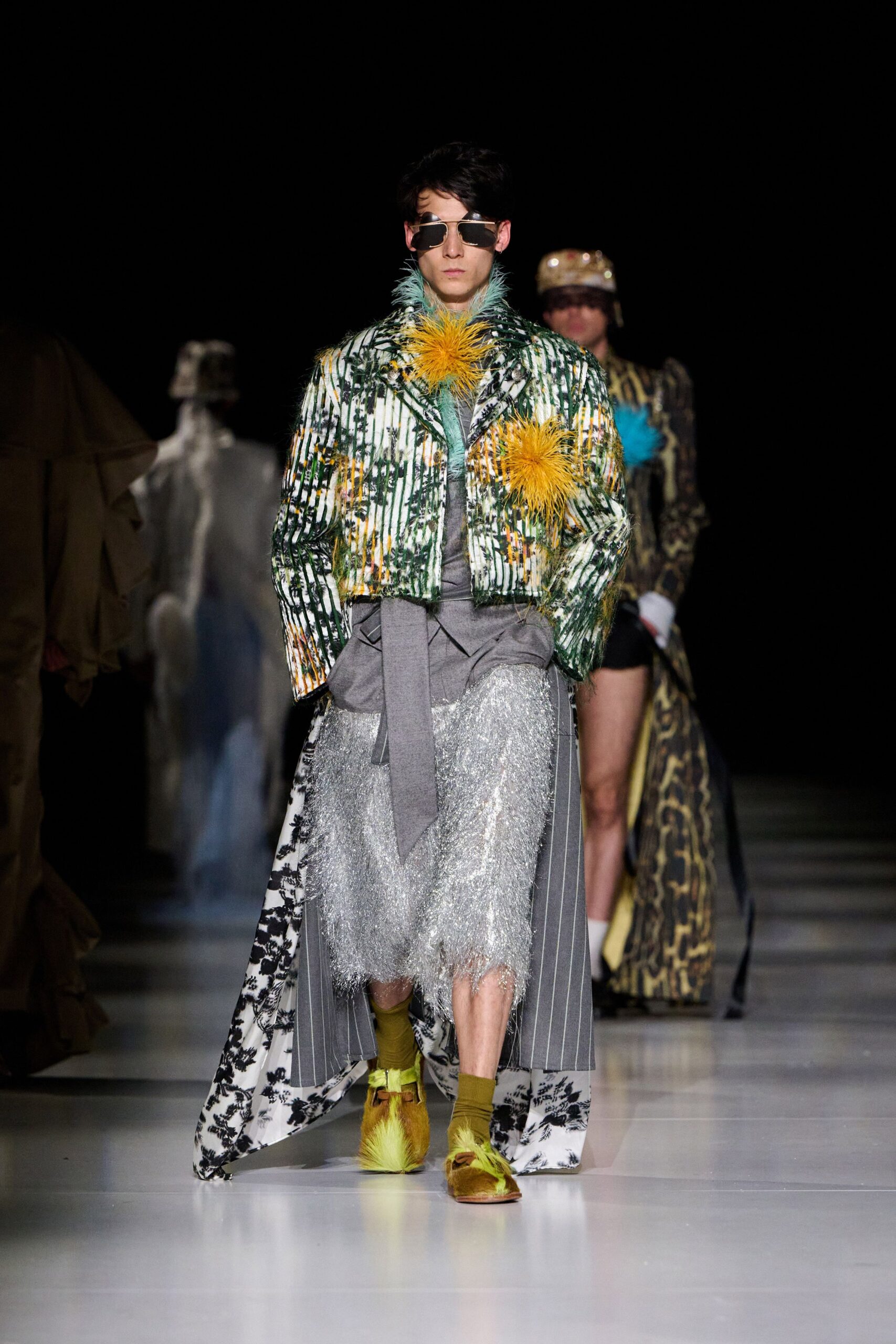 green silk long-sleeve collared fitted floral layered jacket