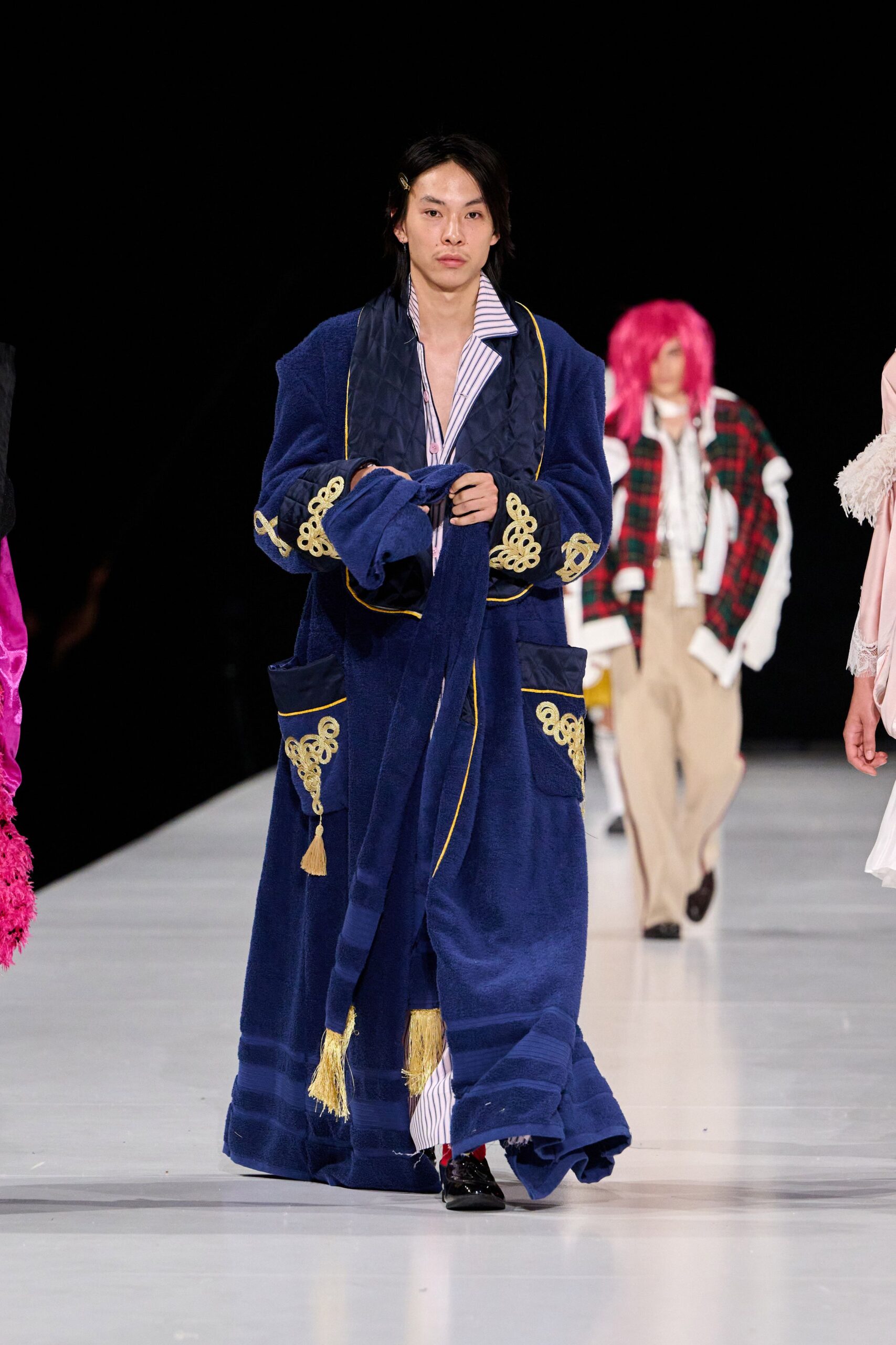 blue cotton long-sleeve collared relaxed embroidered coat