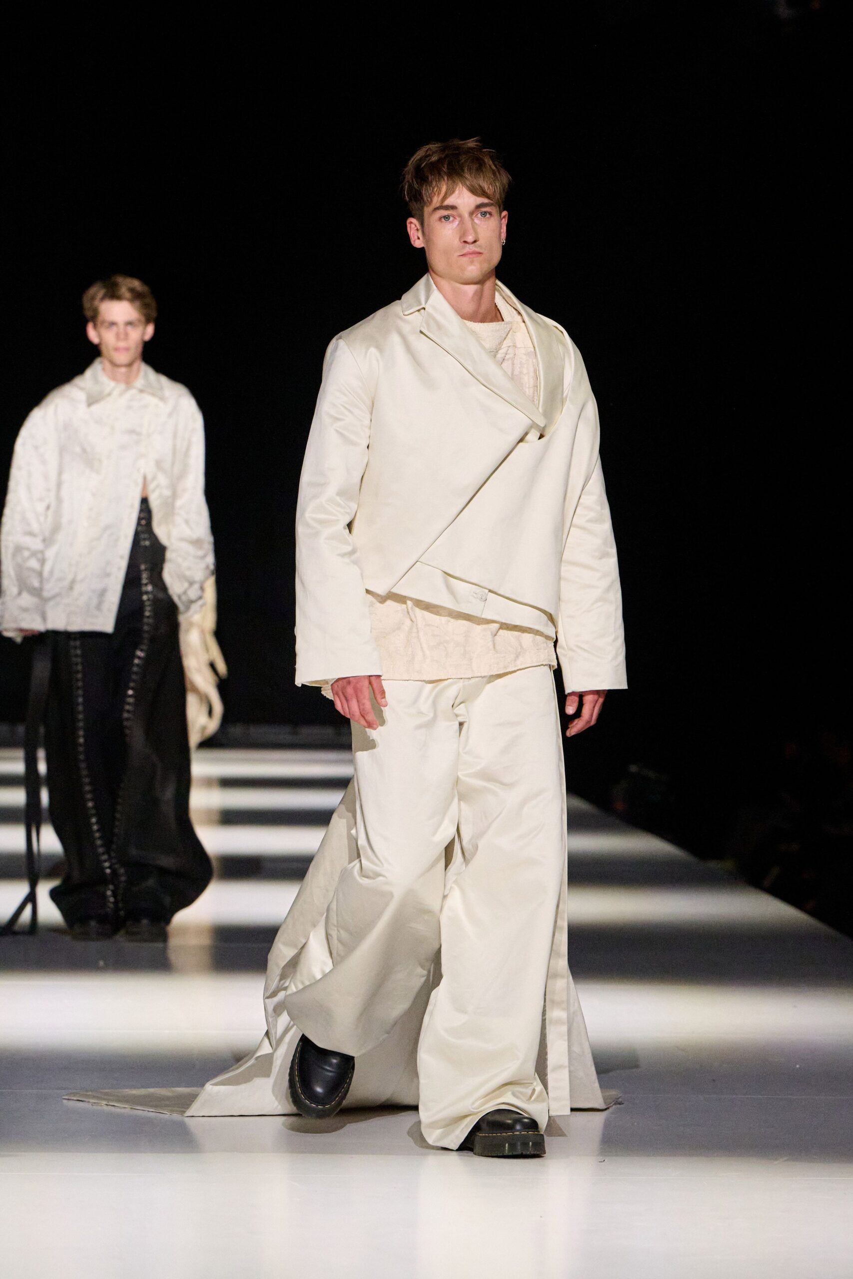 white cotton long-sleeve collared relaxed draped coat