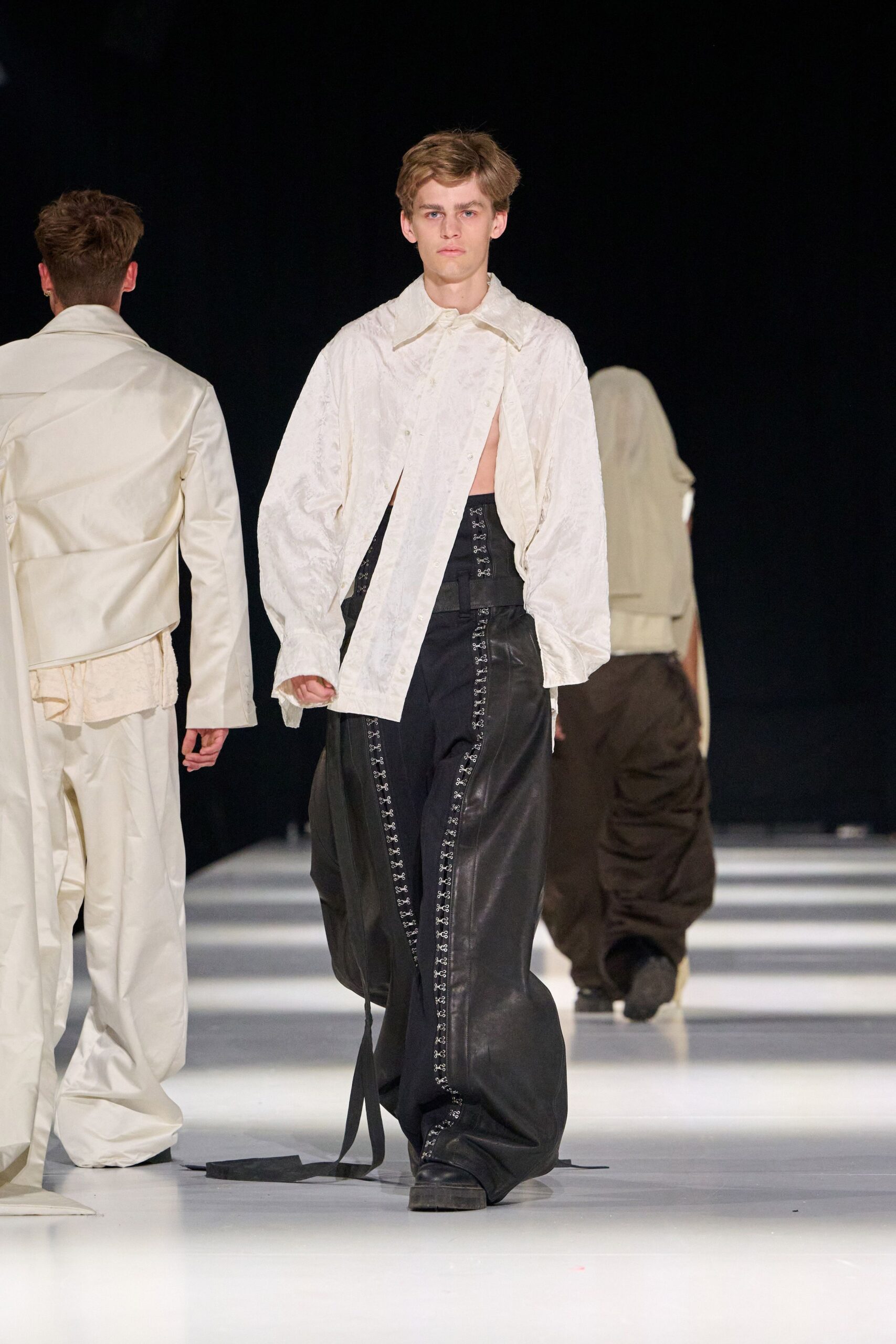 black leather relaxed zippered pants