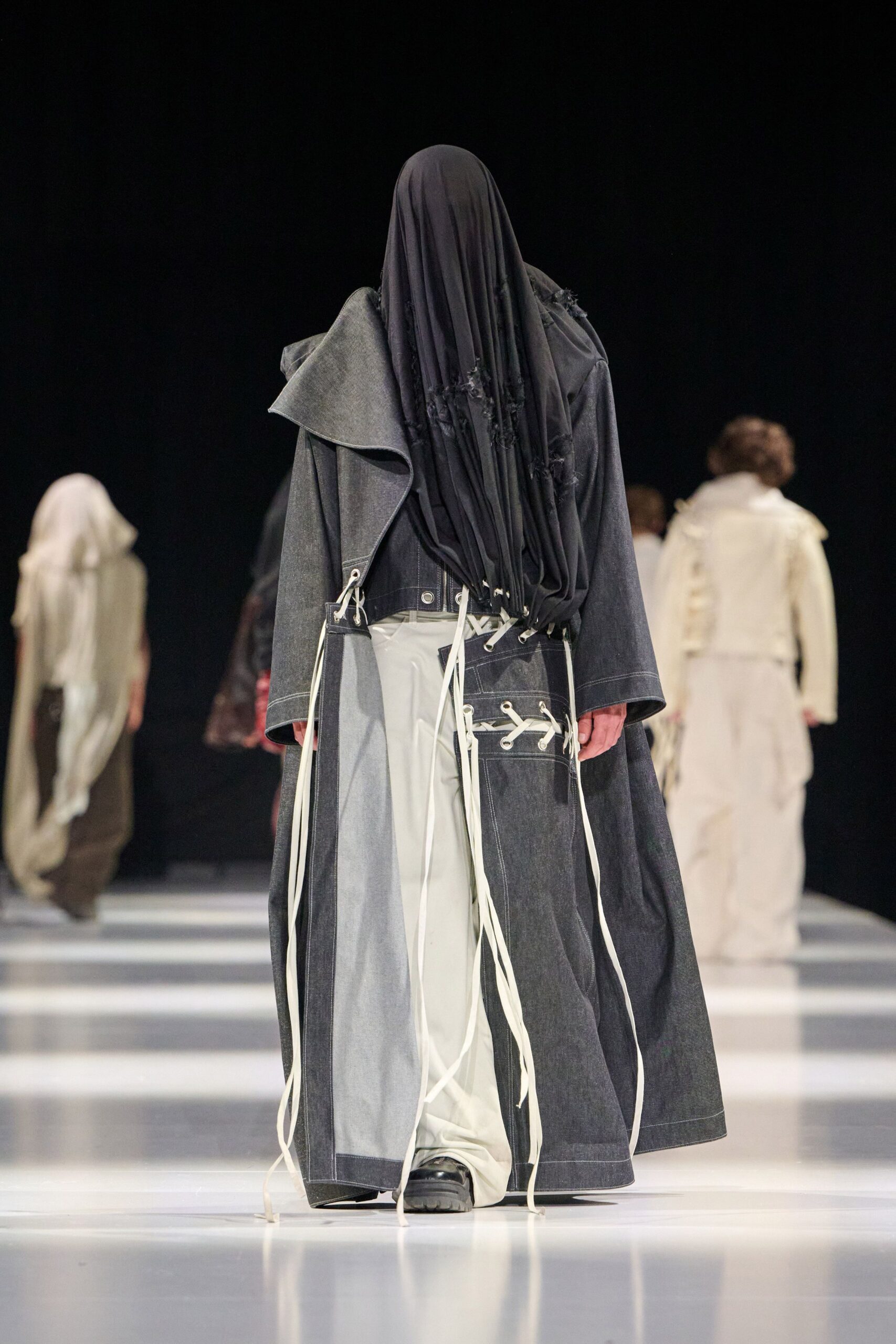 black denim long-sleeve collared relaxed layered coat